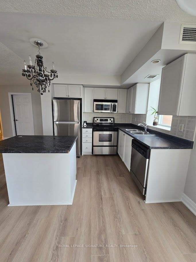 5229 Dundas Street Unit 1610 photo 8