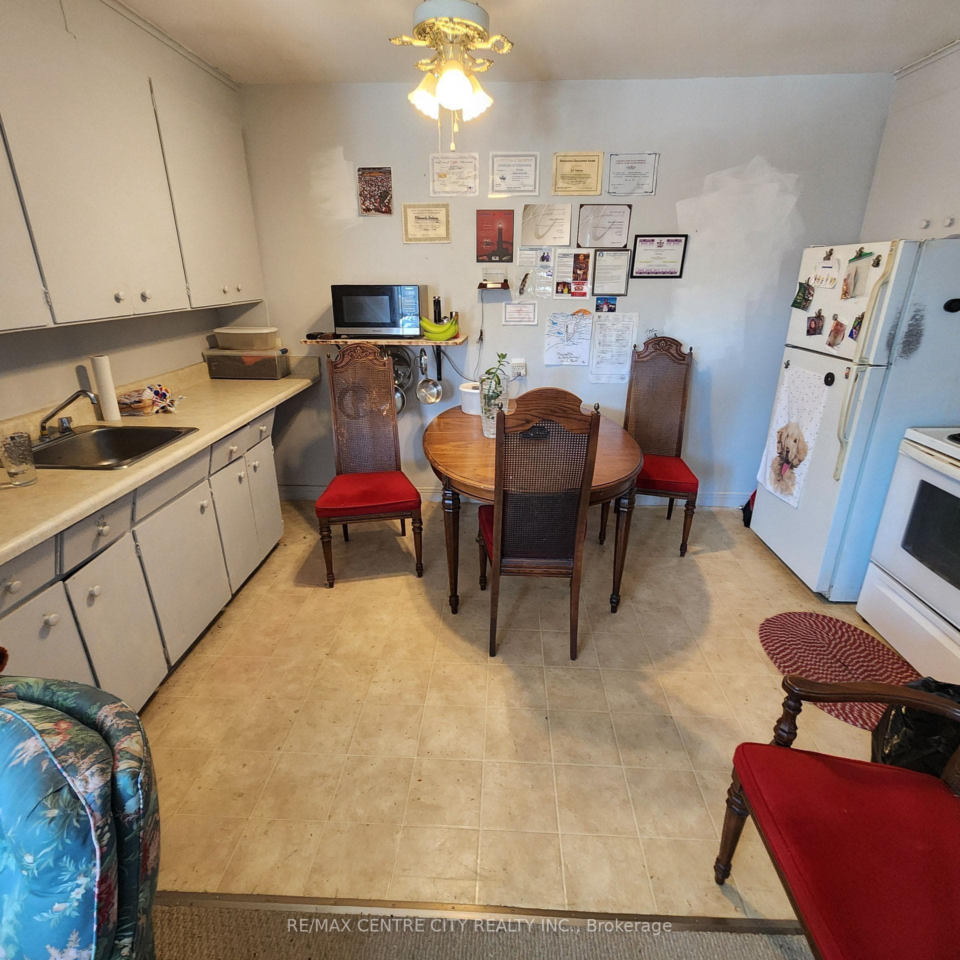360 Stratton Drive photo 8
