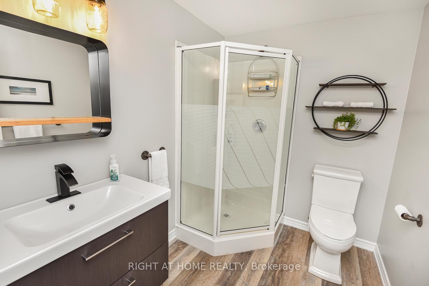 1286 Inglehart Drive photo 6