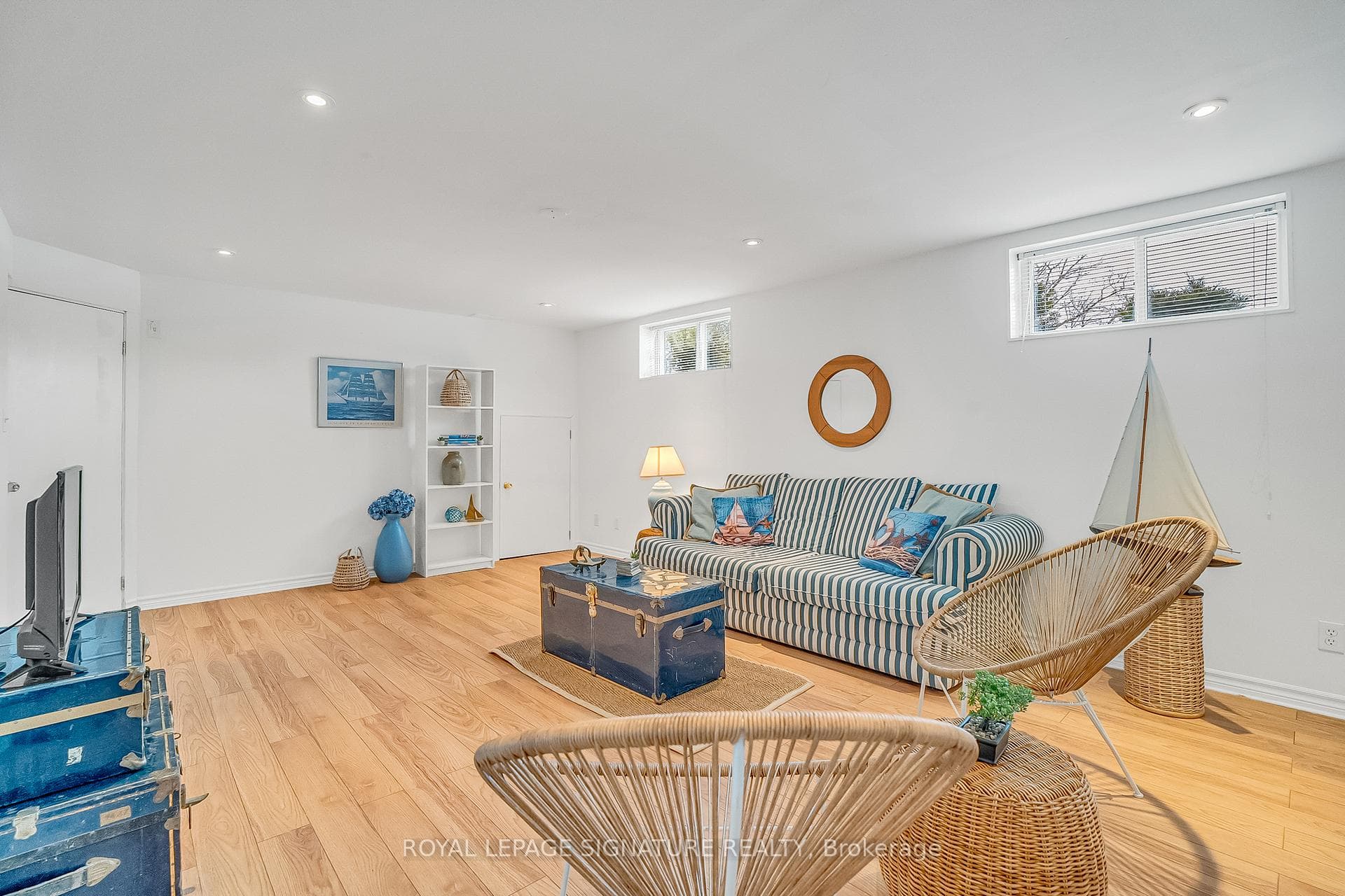 96 Elvaston Drive photo 35