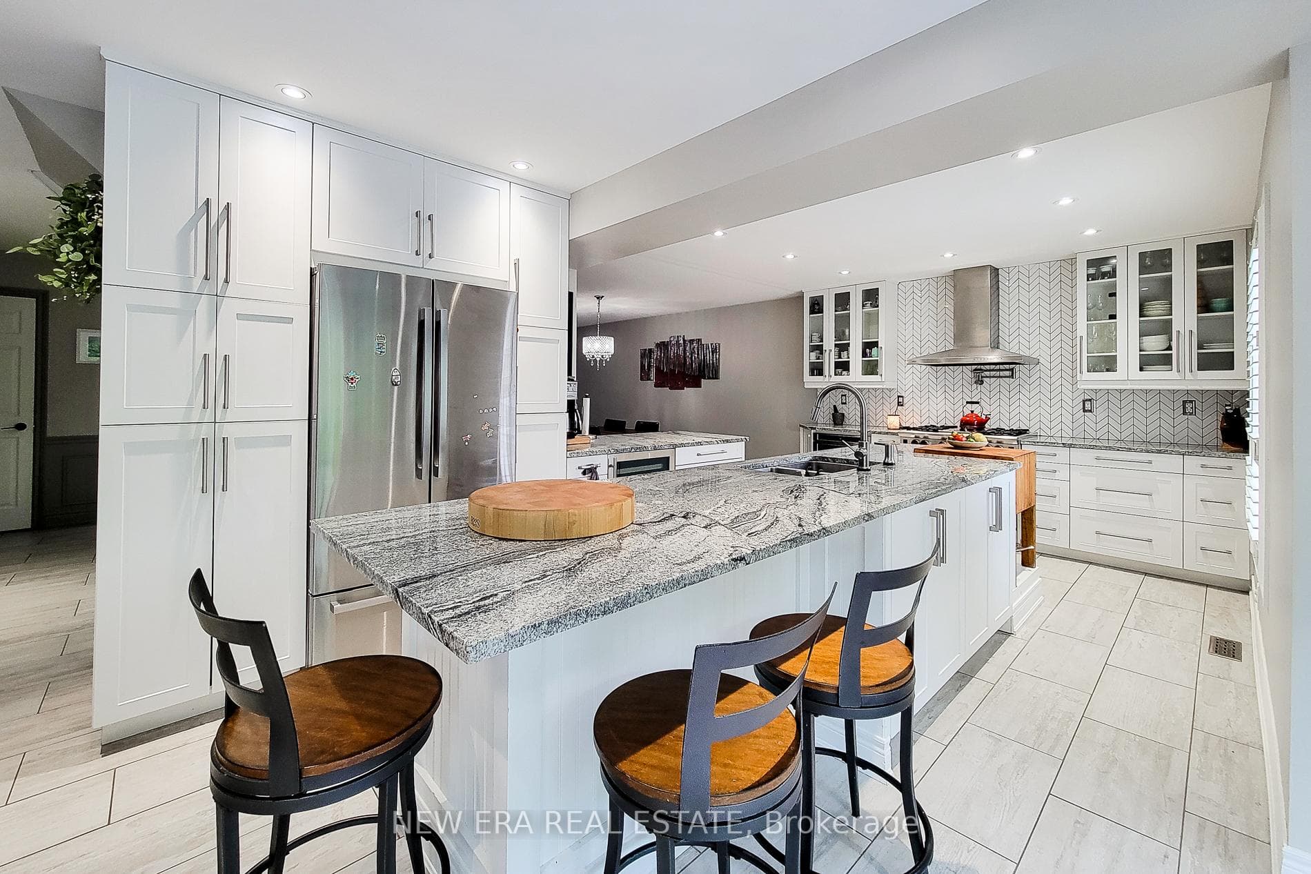 29 Woodside Square photo 21
