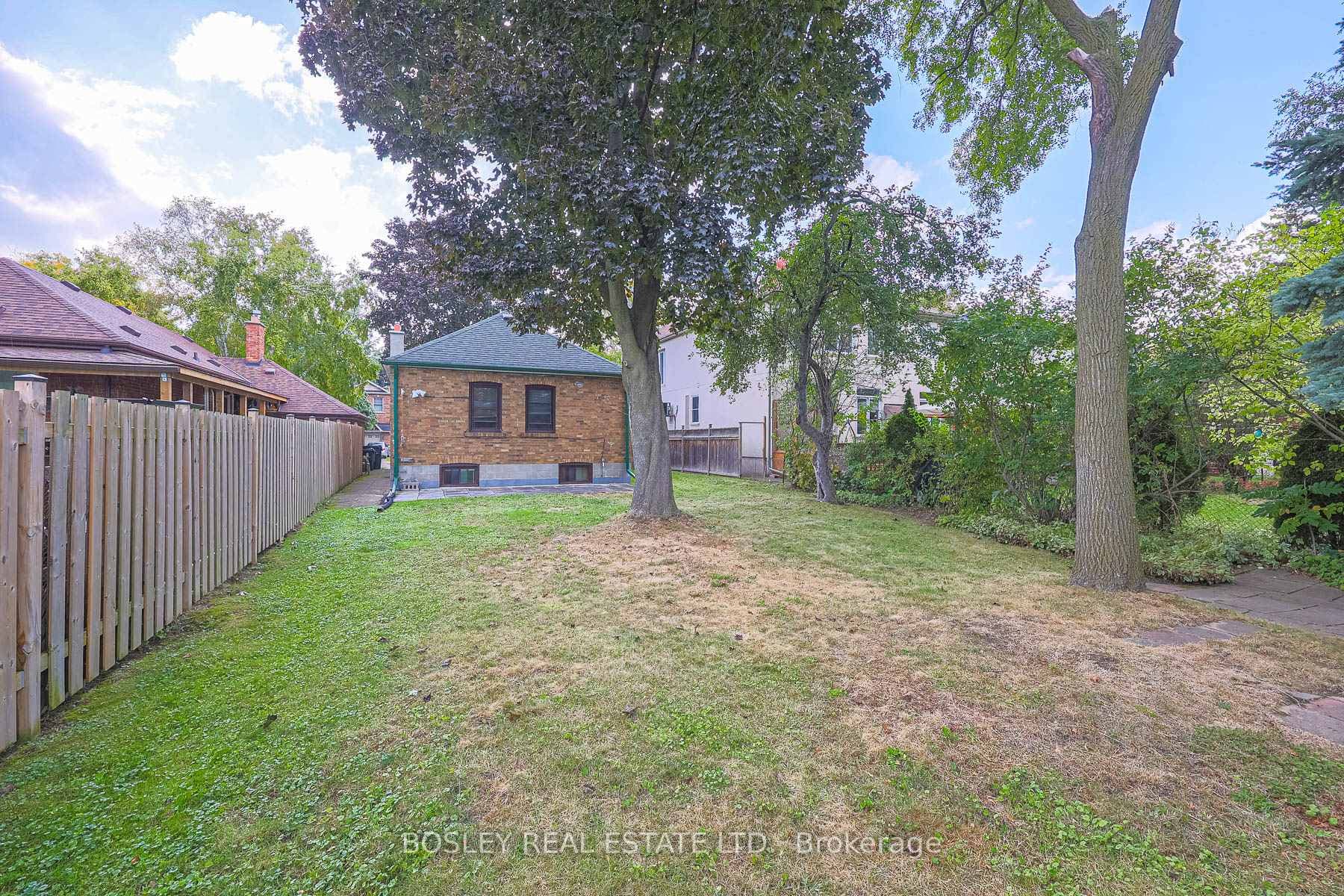 11 Elswick Road photo 36