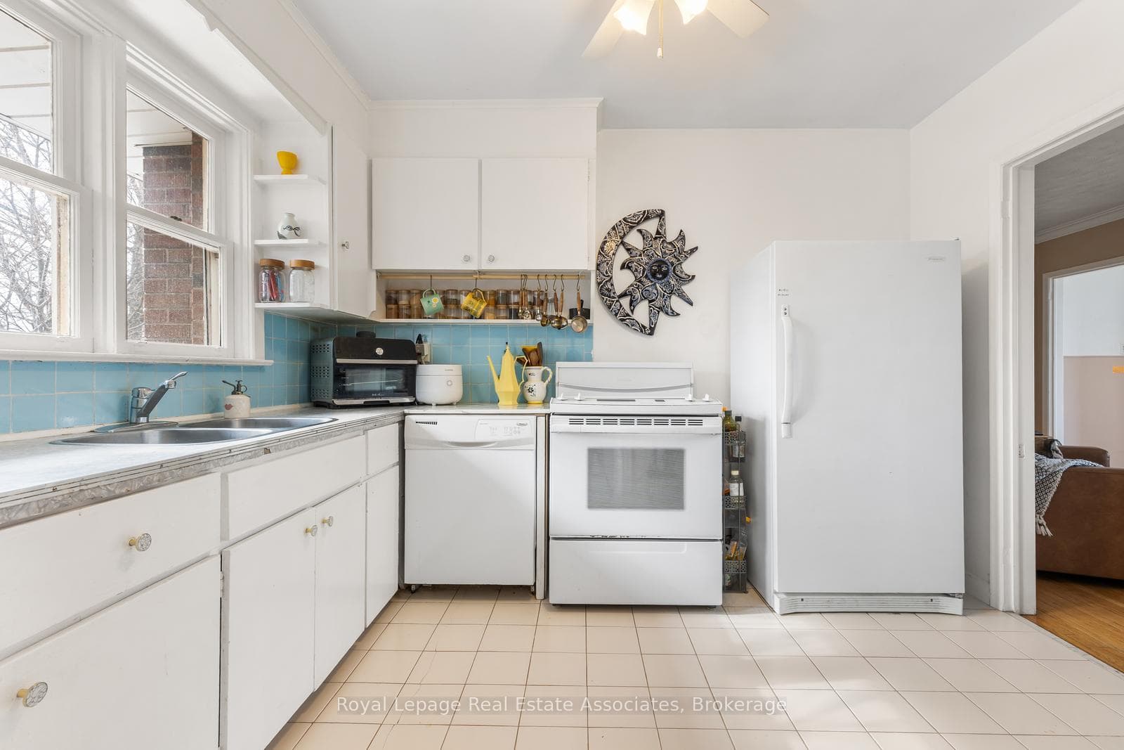 972 Fourth Street photo 10