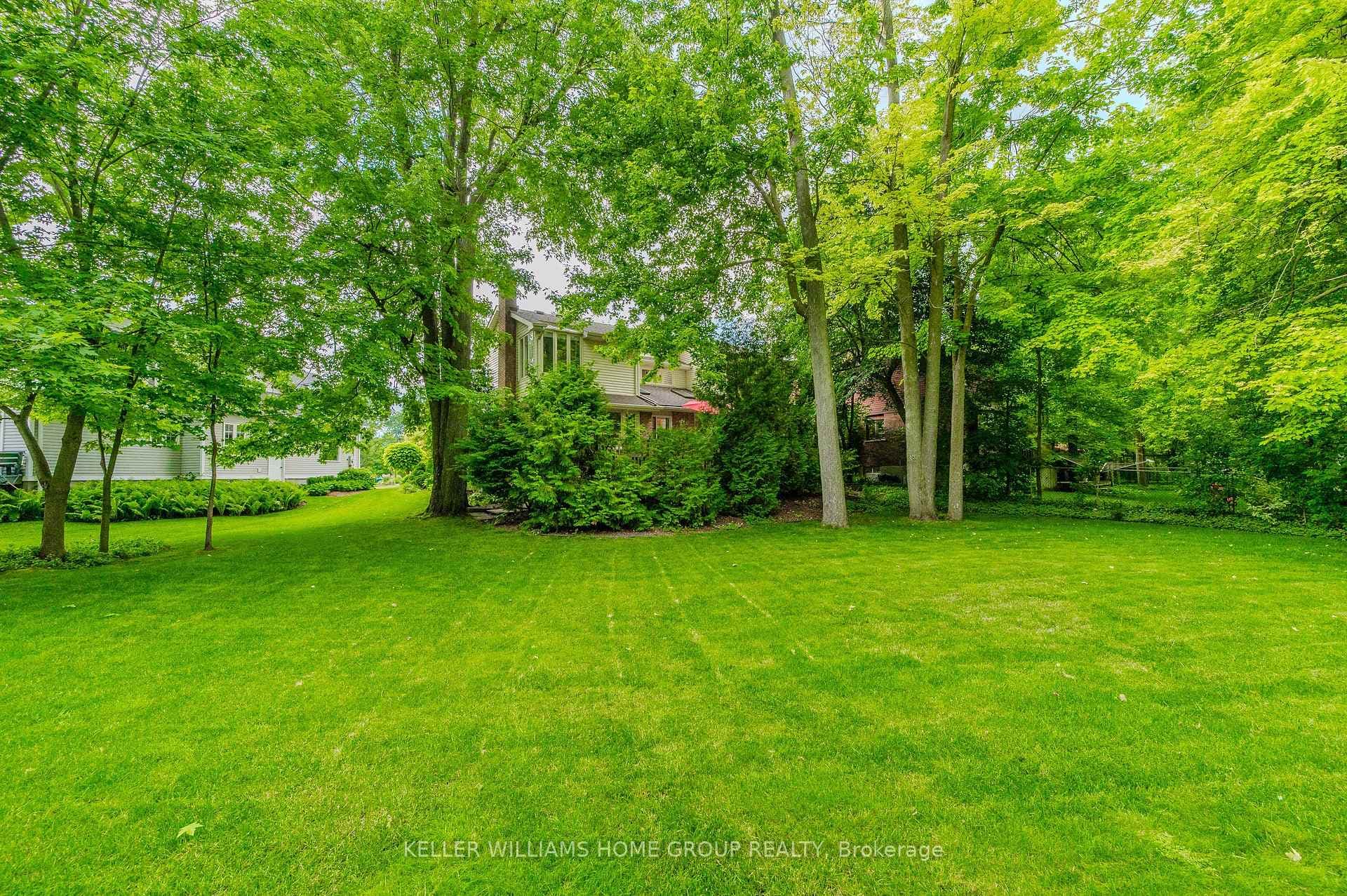 17 Sugarbush Place photo 37