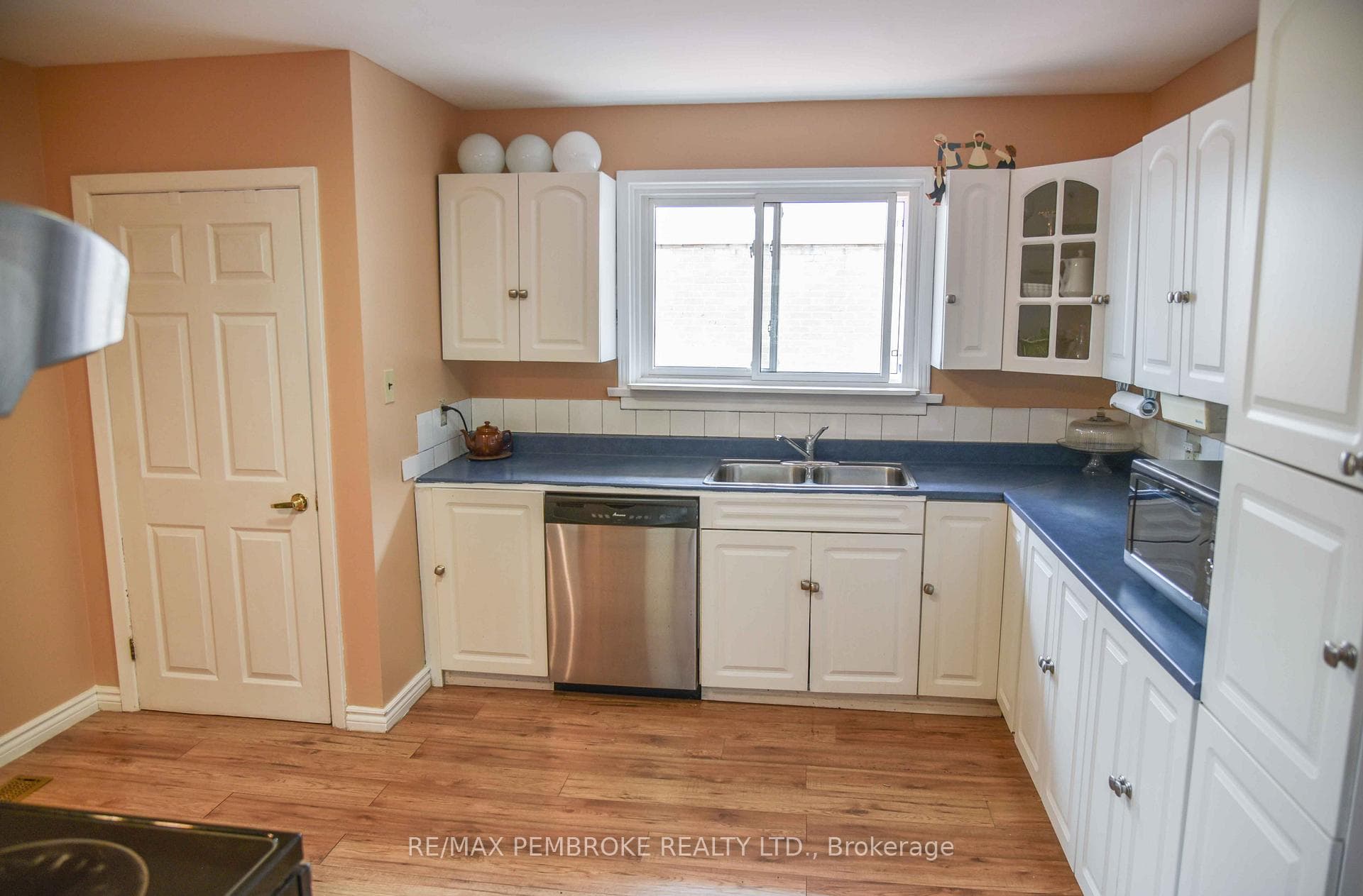 289 Patricia Avenue photo 15