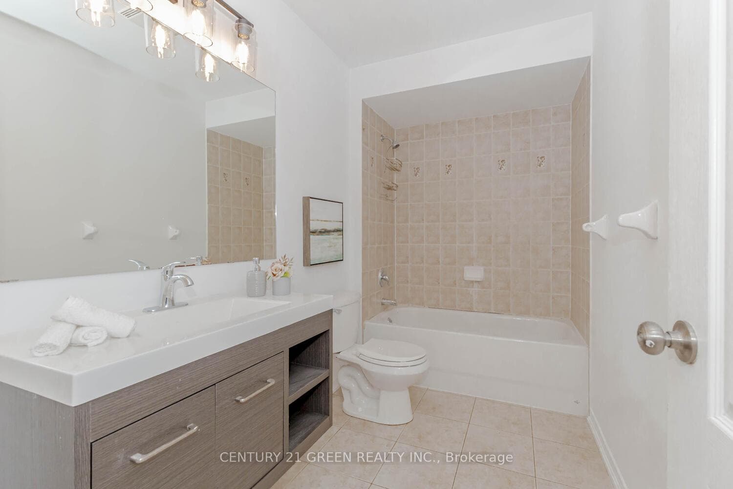 1013 Donnelly Street photo 24