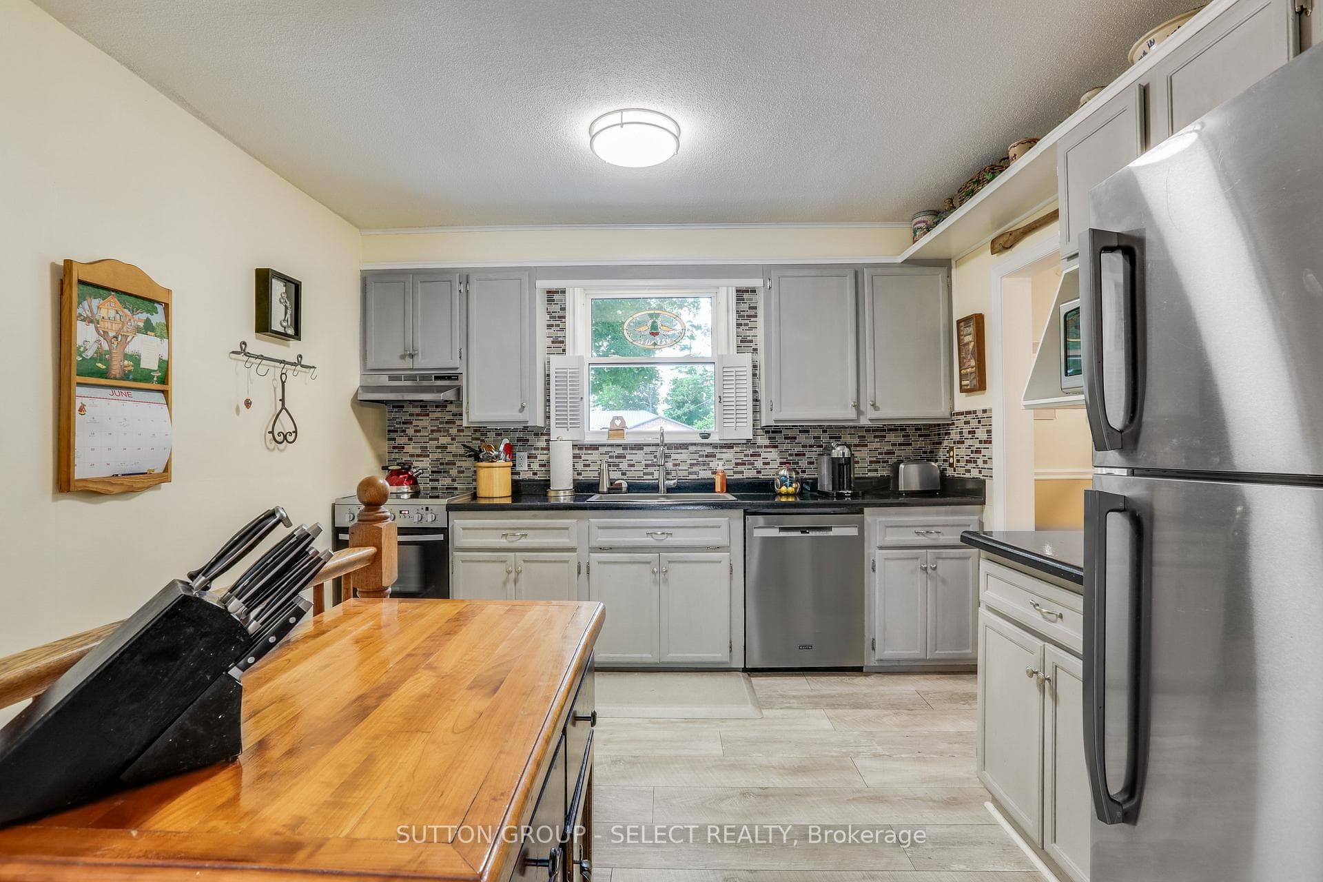 65 Broadway Avenue photo 18