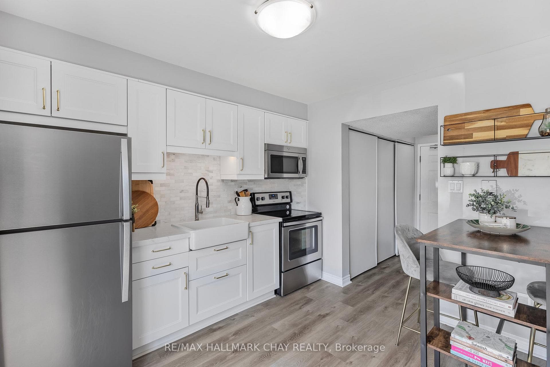 1 Testa Road Unit 11 photo 6