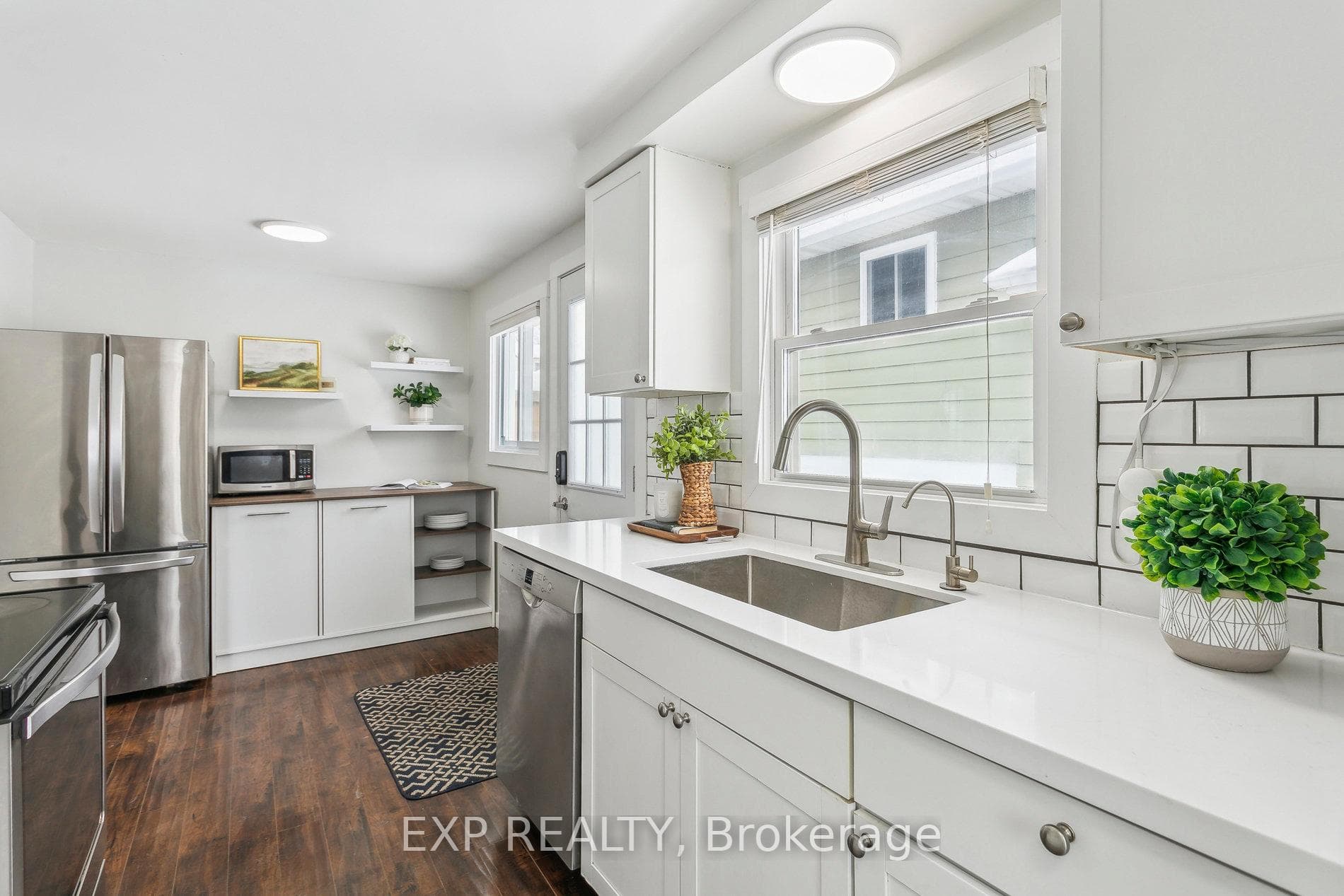 61 Rossford Crescent photo 12