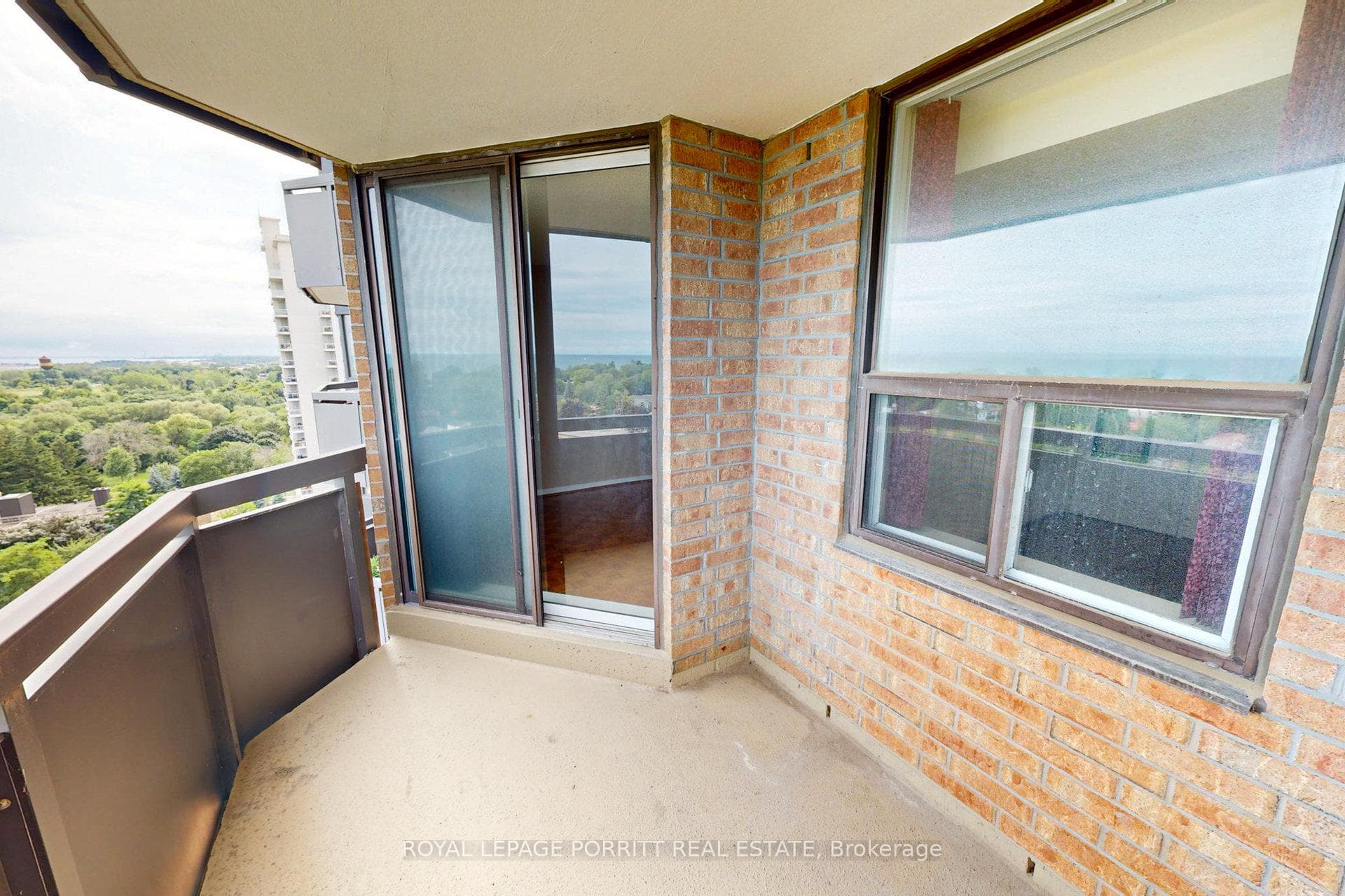 3845 Lake Shore Boulevard Unit 1110 photo 29