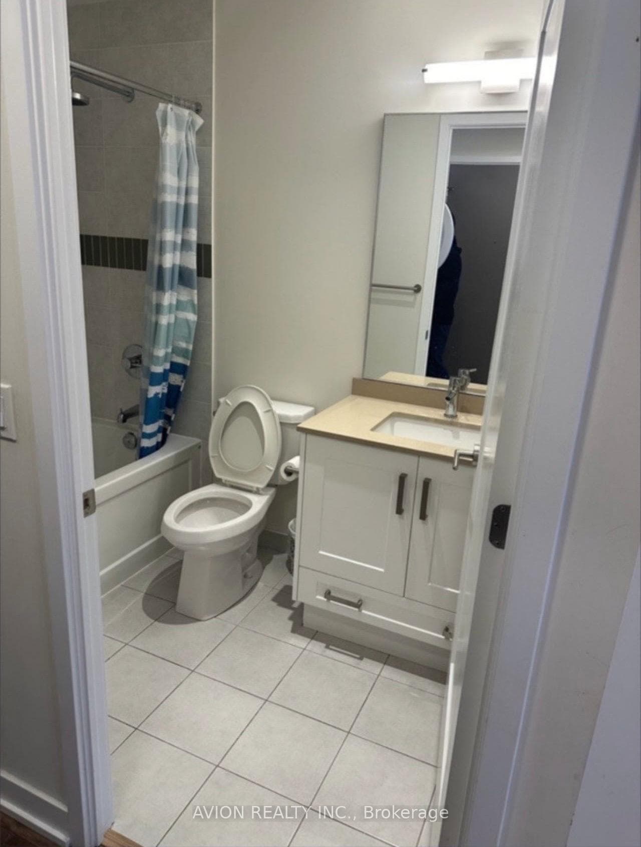 99 John Street Unit 2106 photo 13