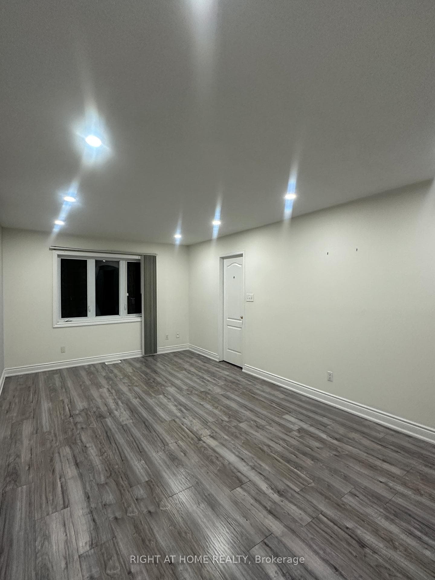 5950 Shelford Terrace photo 16