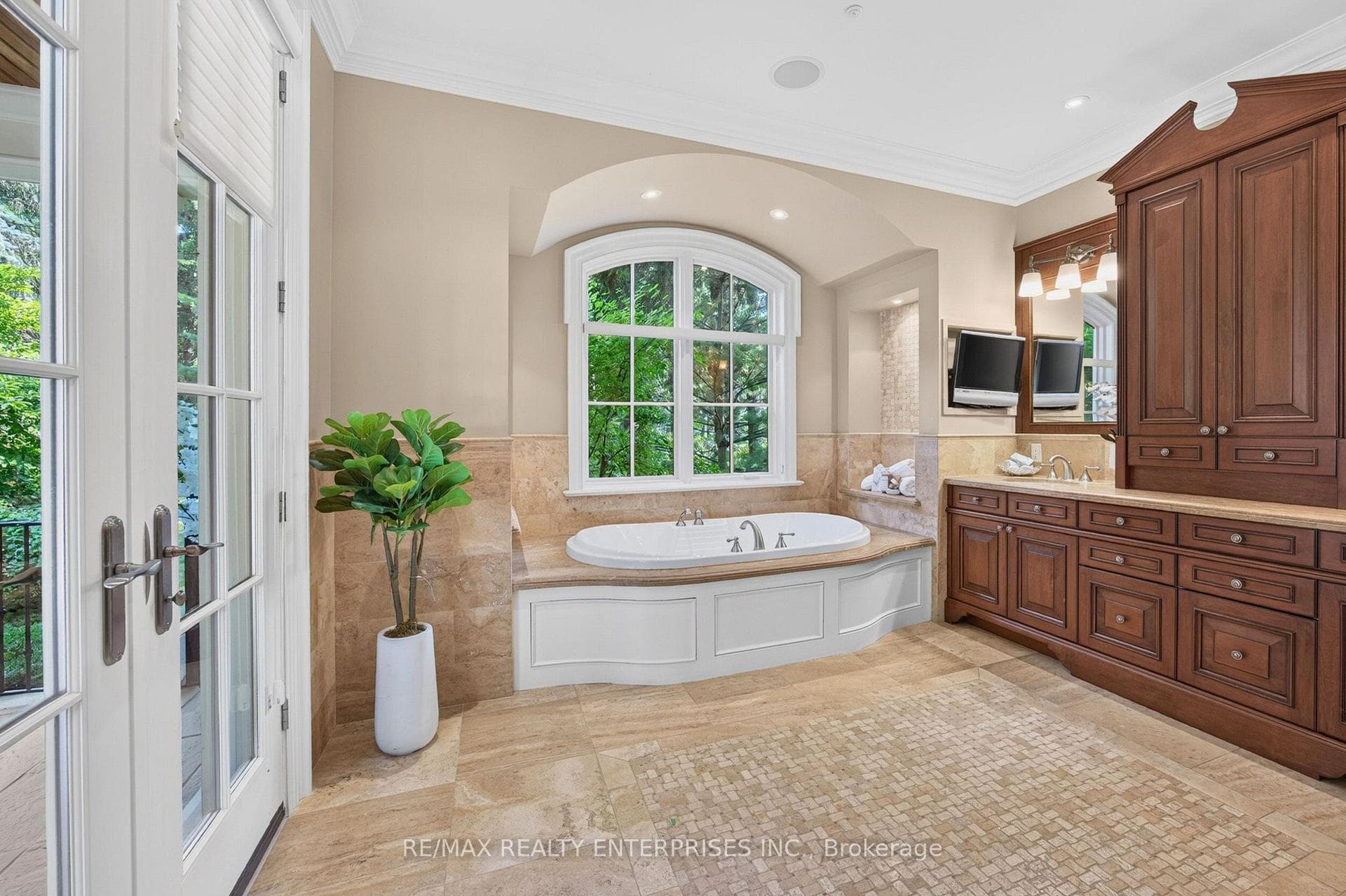 1396 Crescent Road photo 14