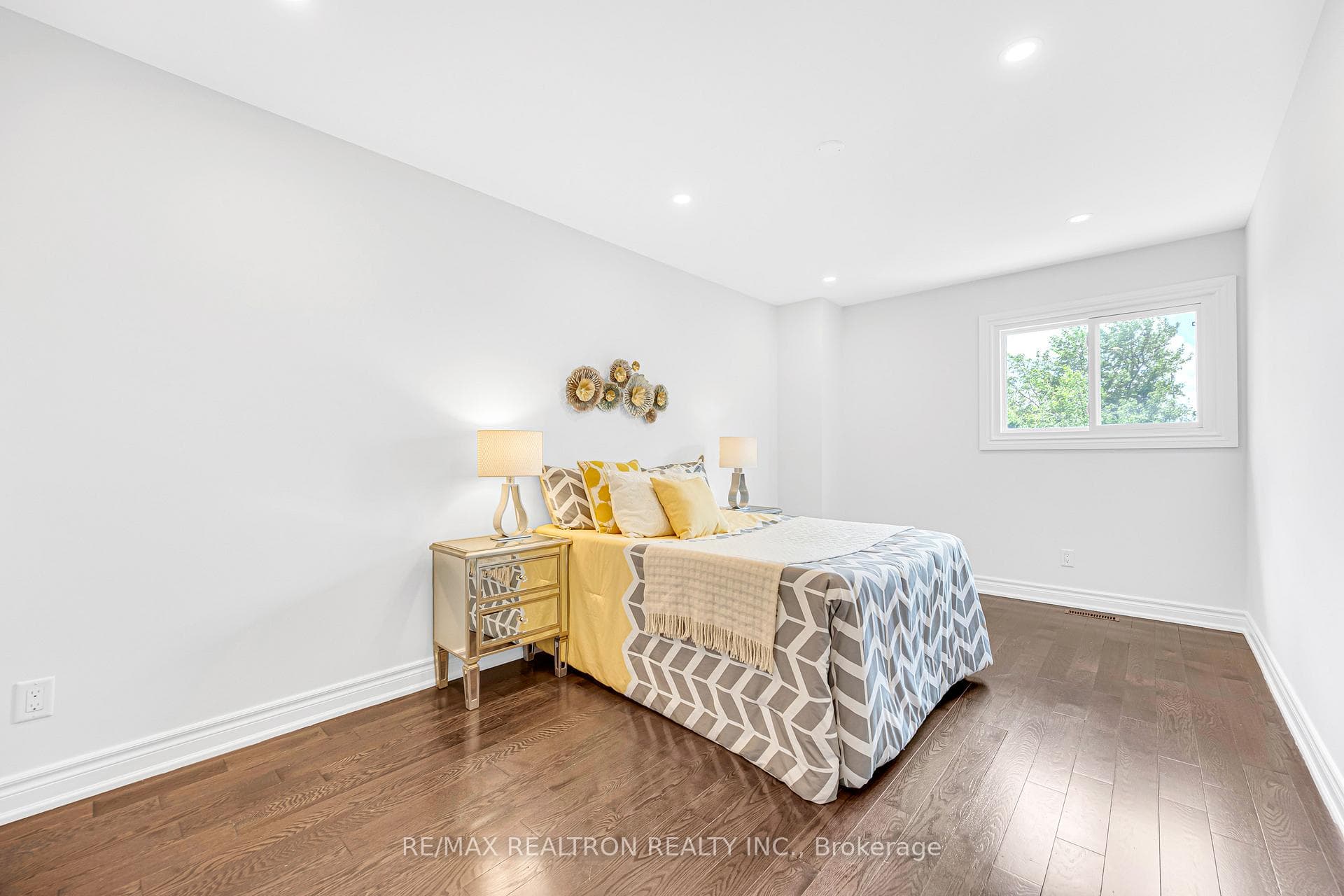 278 Bernard Avenue photo 29
