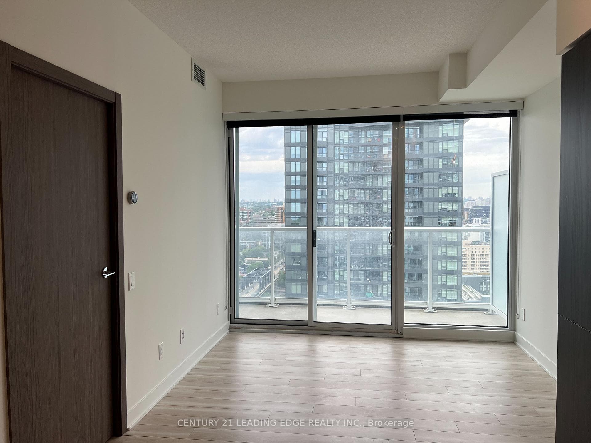 17 Bathurst Street Unit 3007 photo 7