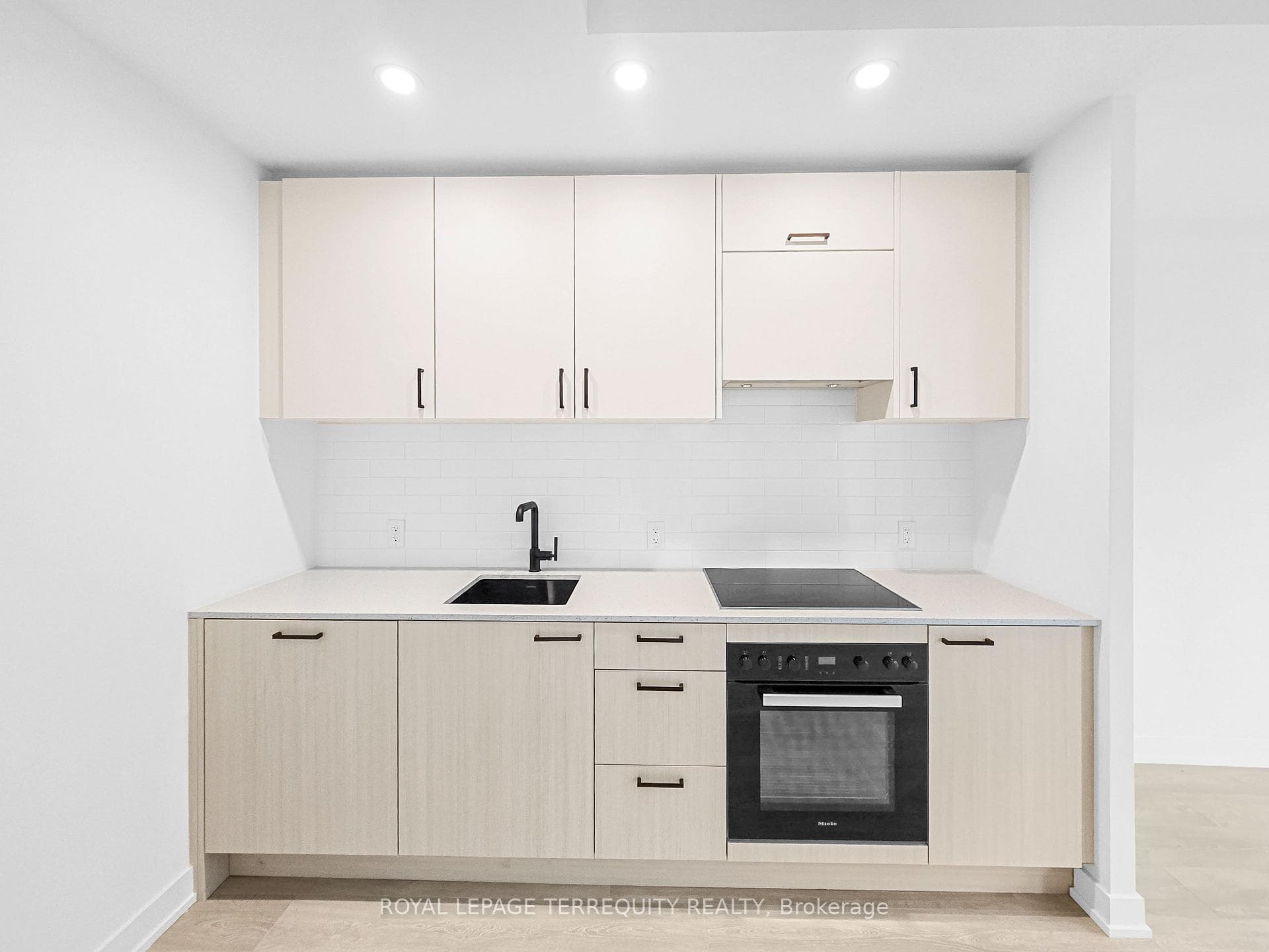 1 Quarrington Lane Unit 3205 photo 20