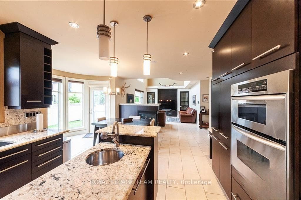 423 Rahul Crescent photo 7