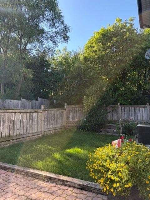 61 Ardglen Drive Unit 19 photo 10