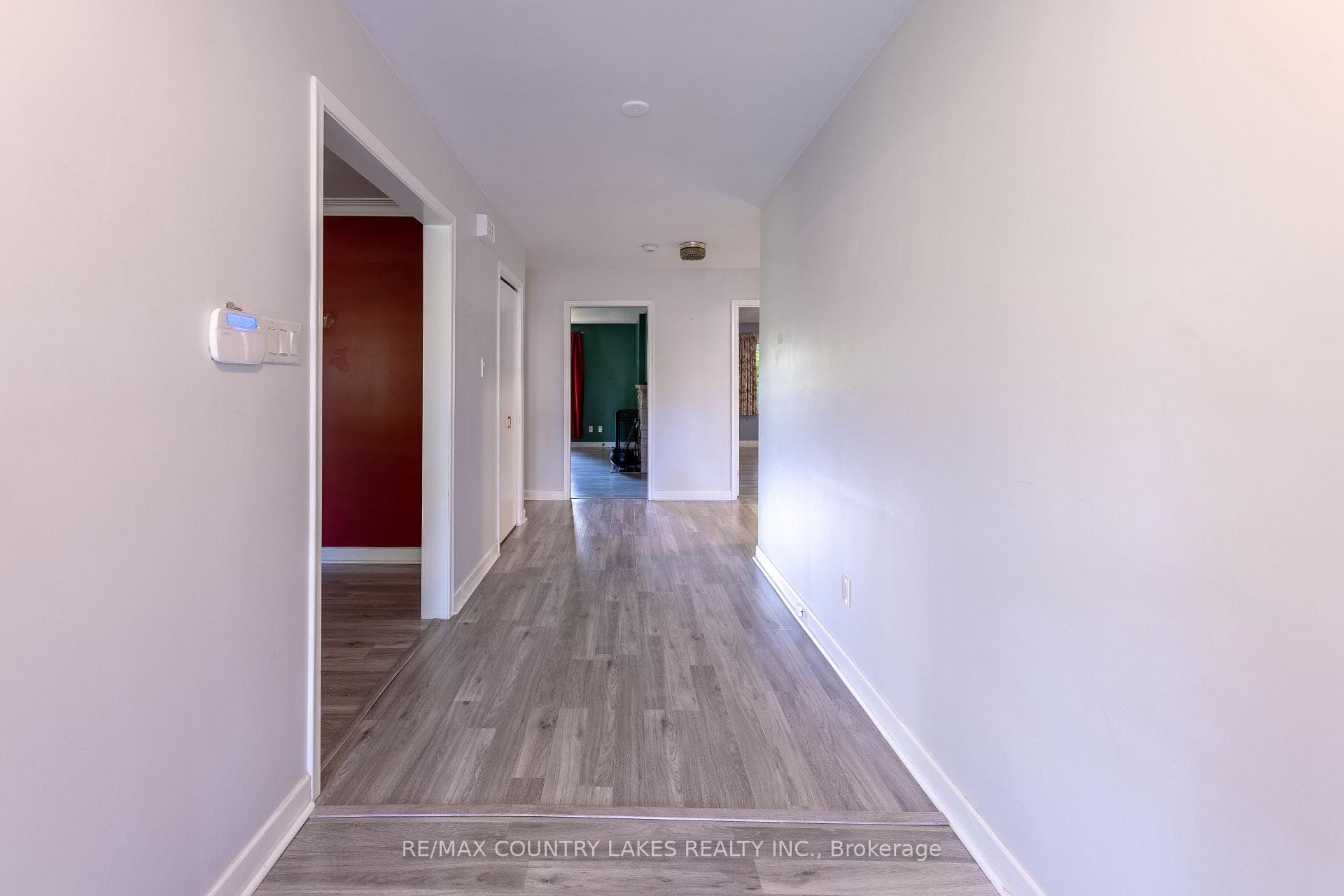94 Laidlaw Street photo 4