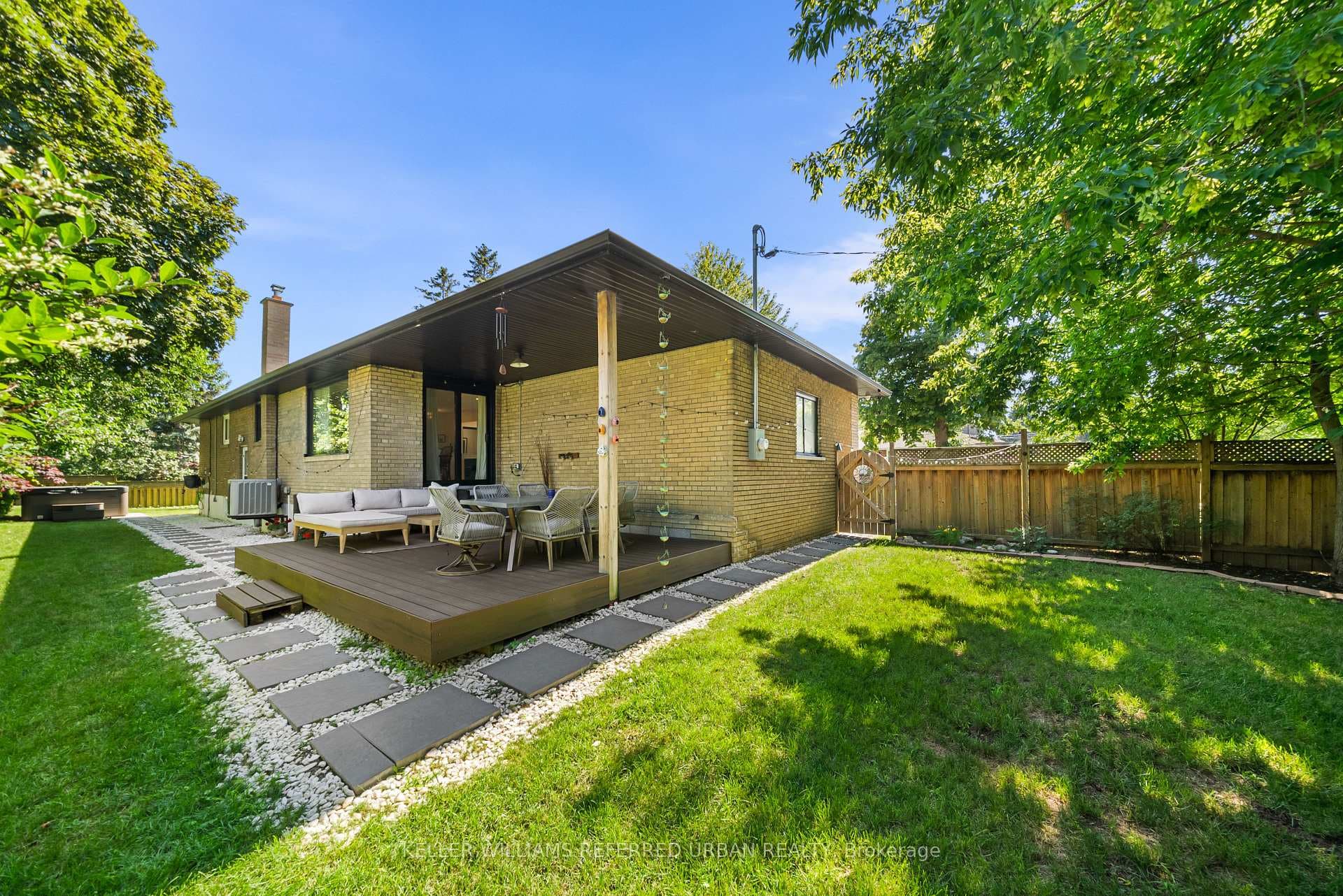 115 Bonnyview Drive photo 47