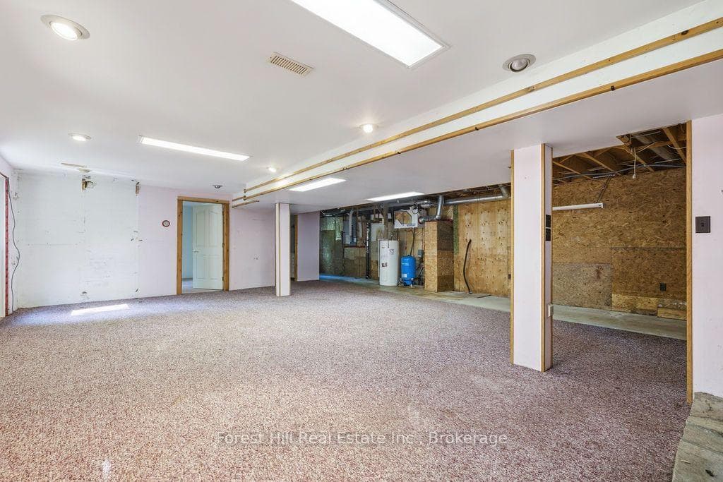 1211 Waldmere Road photo 34