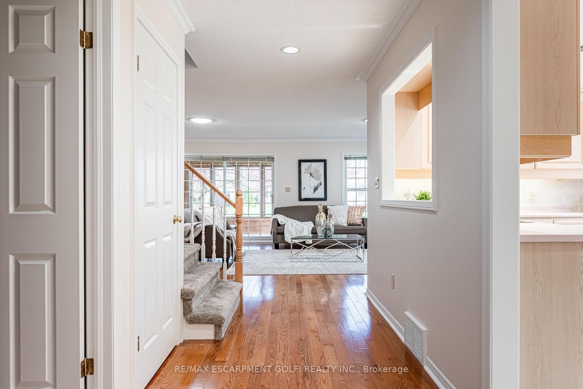 3402 Frederick Avenue Unit 8 photo 6