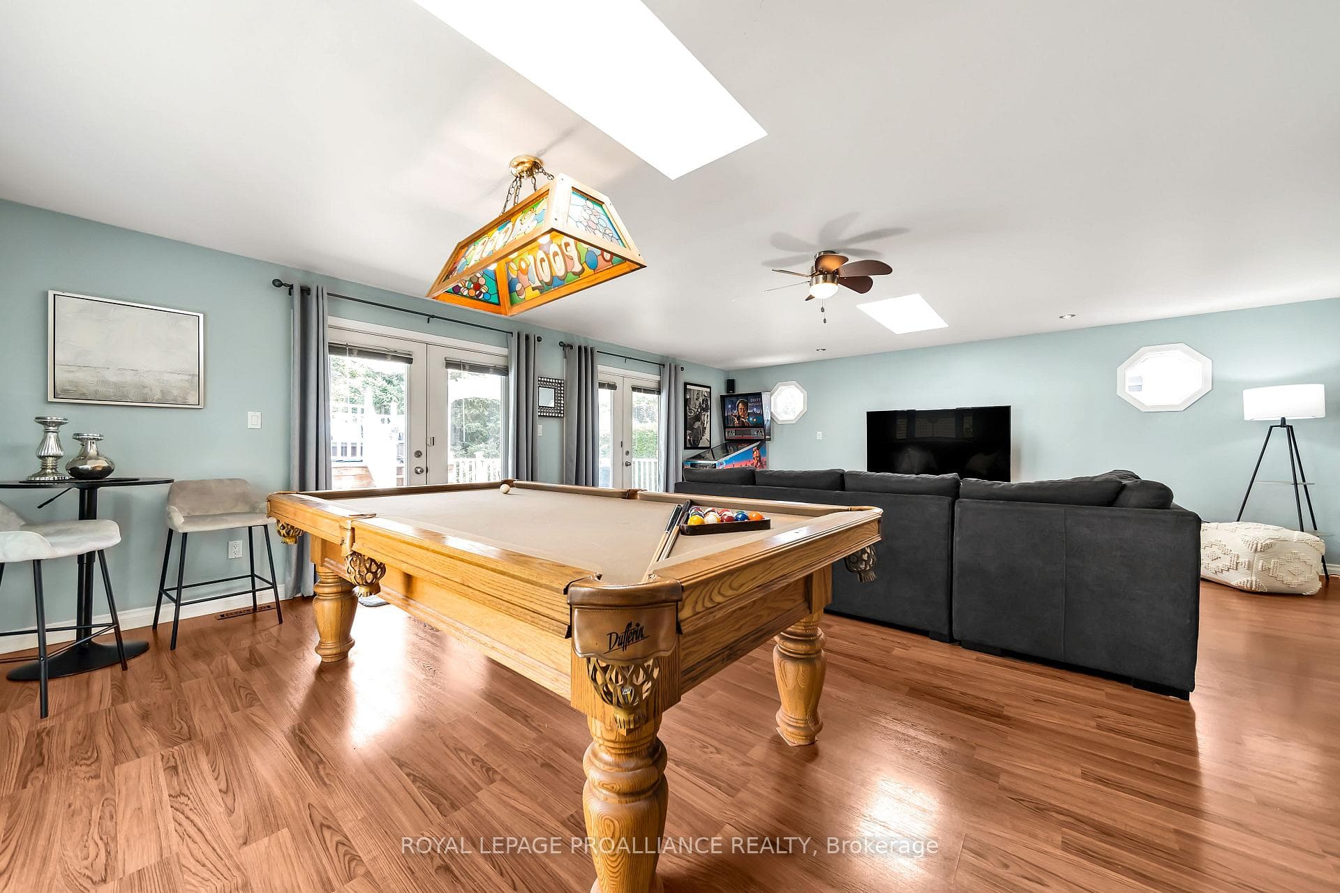 223 Garrard Road photo 18