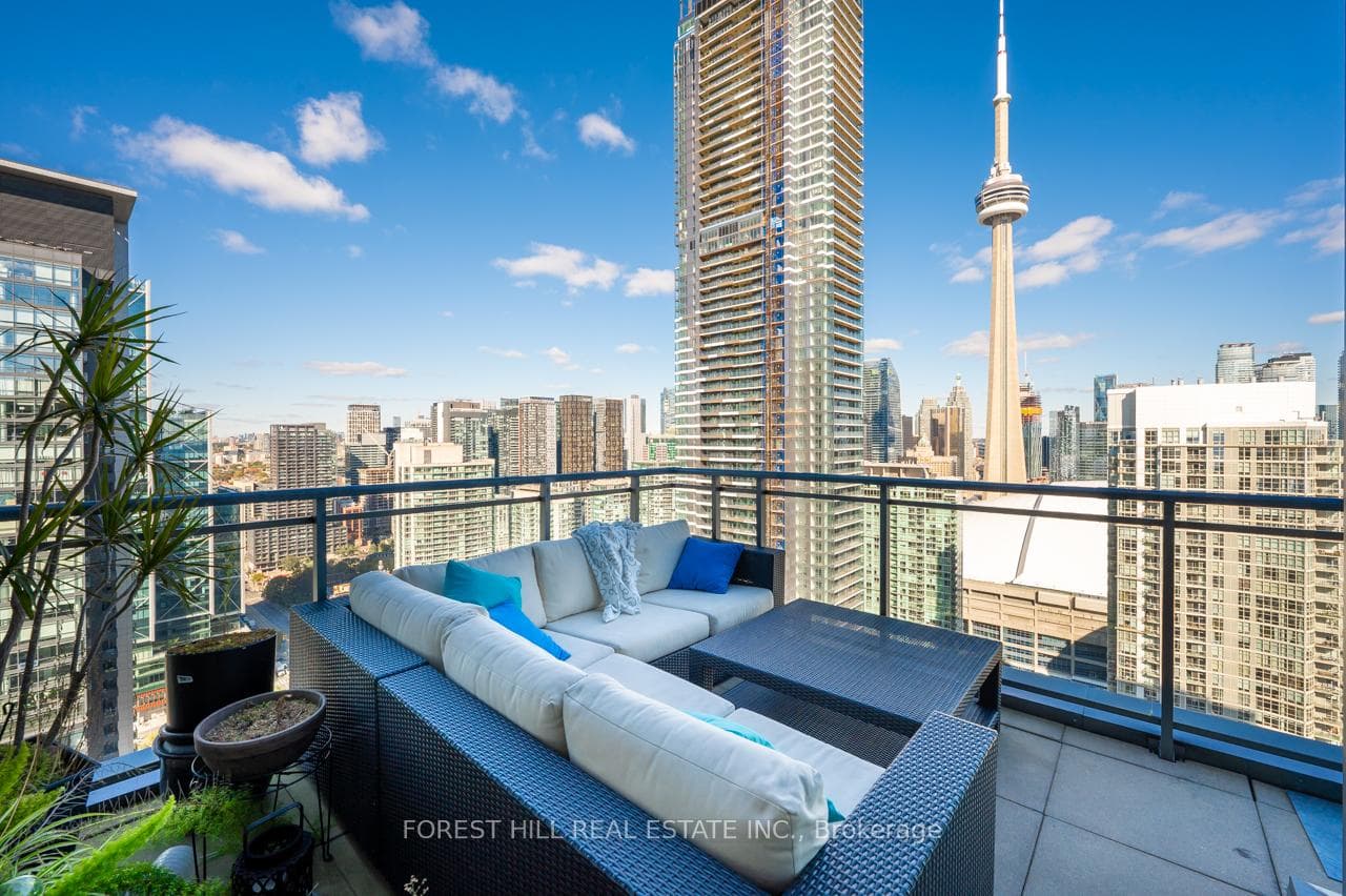 15 Fort York Boulevard Unit PH02 photo 19