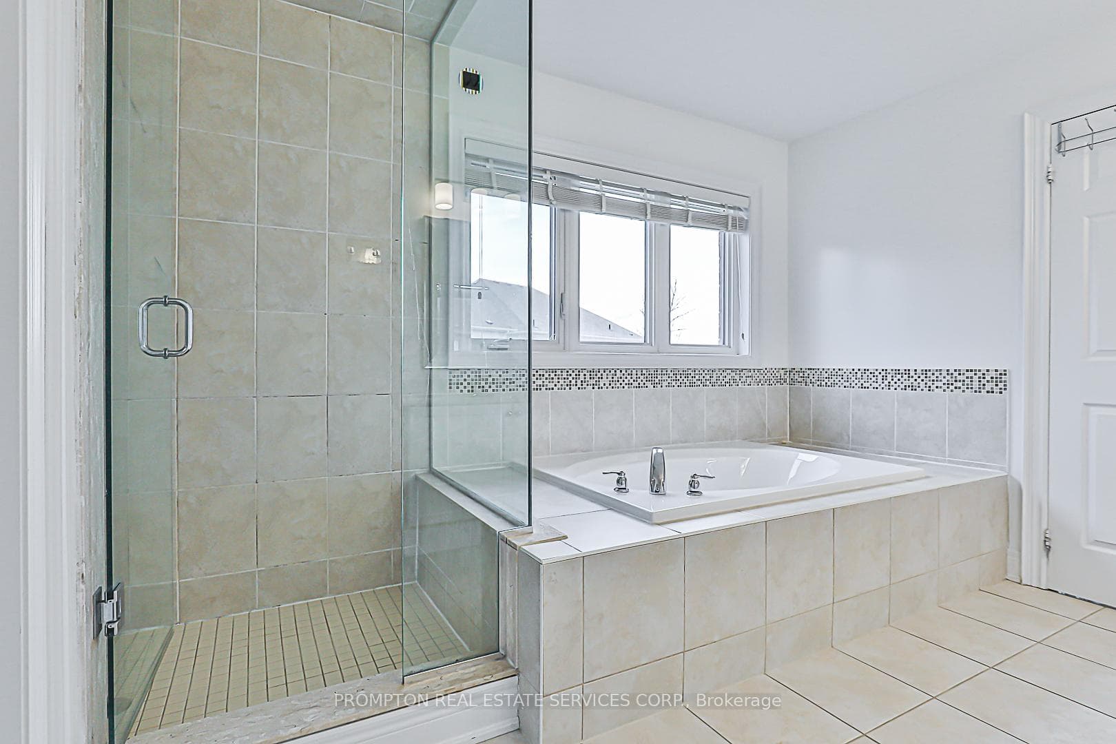 26 Dame Gruev Drive photo 21