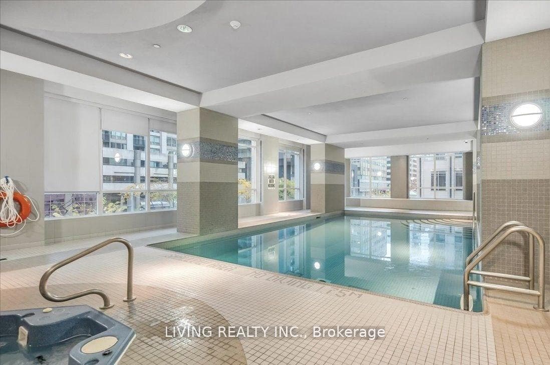 761 Bay Street Unit 3212 photo 22