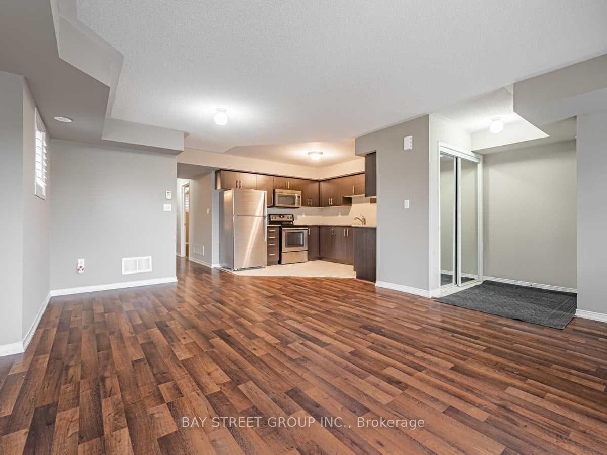 2500 Post Road Unit 8 photo 8