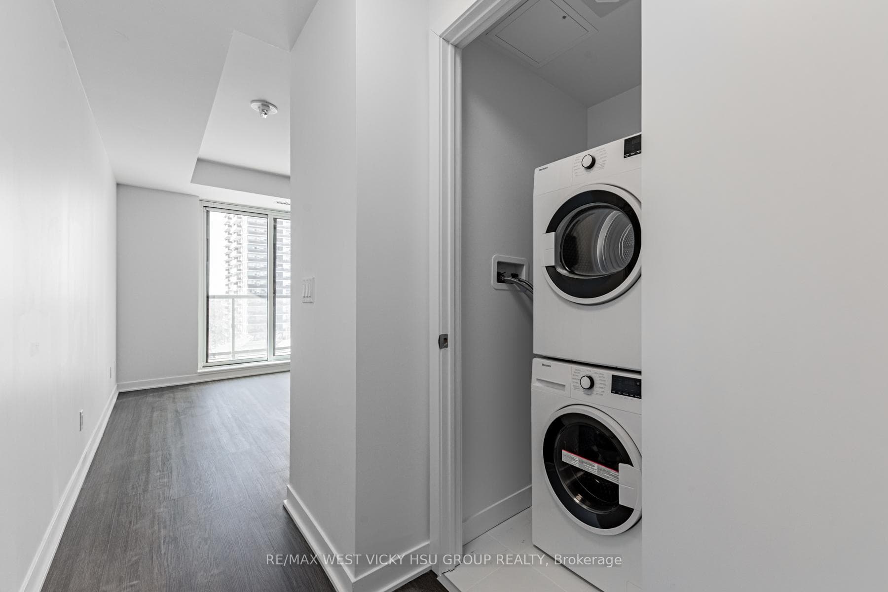 185 Alberta Avenue Unit 810 photo 18