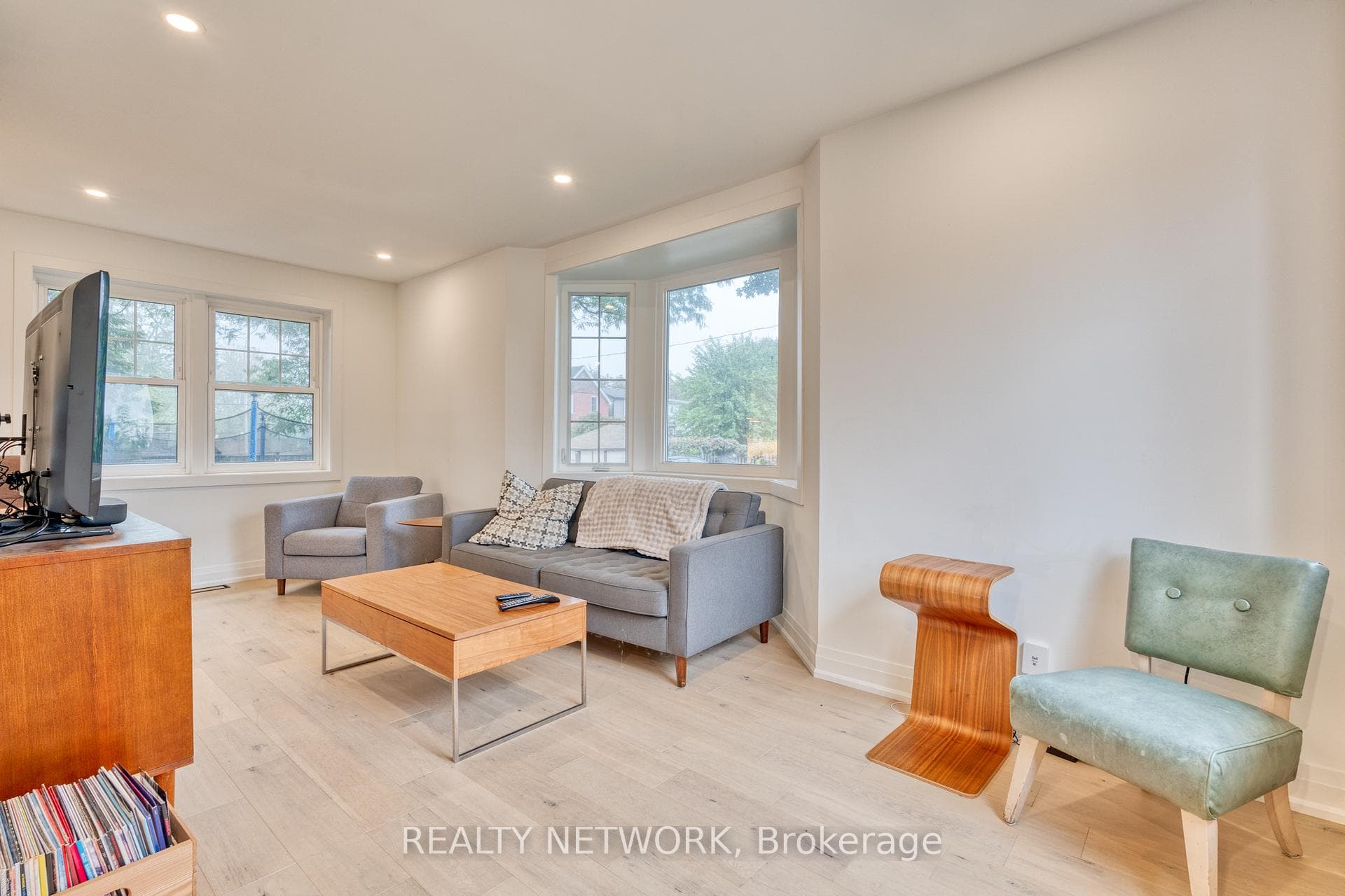 68 Mountain Park Avenue photo 19