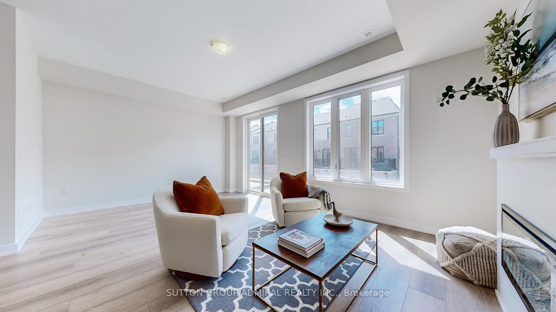 1331 KOBZAR Drive photo 2