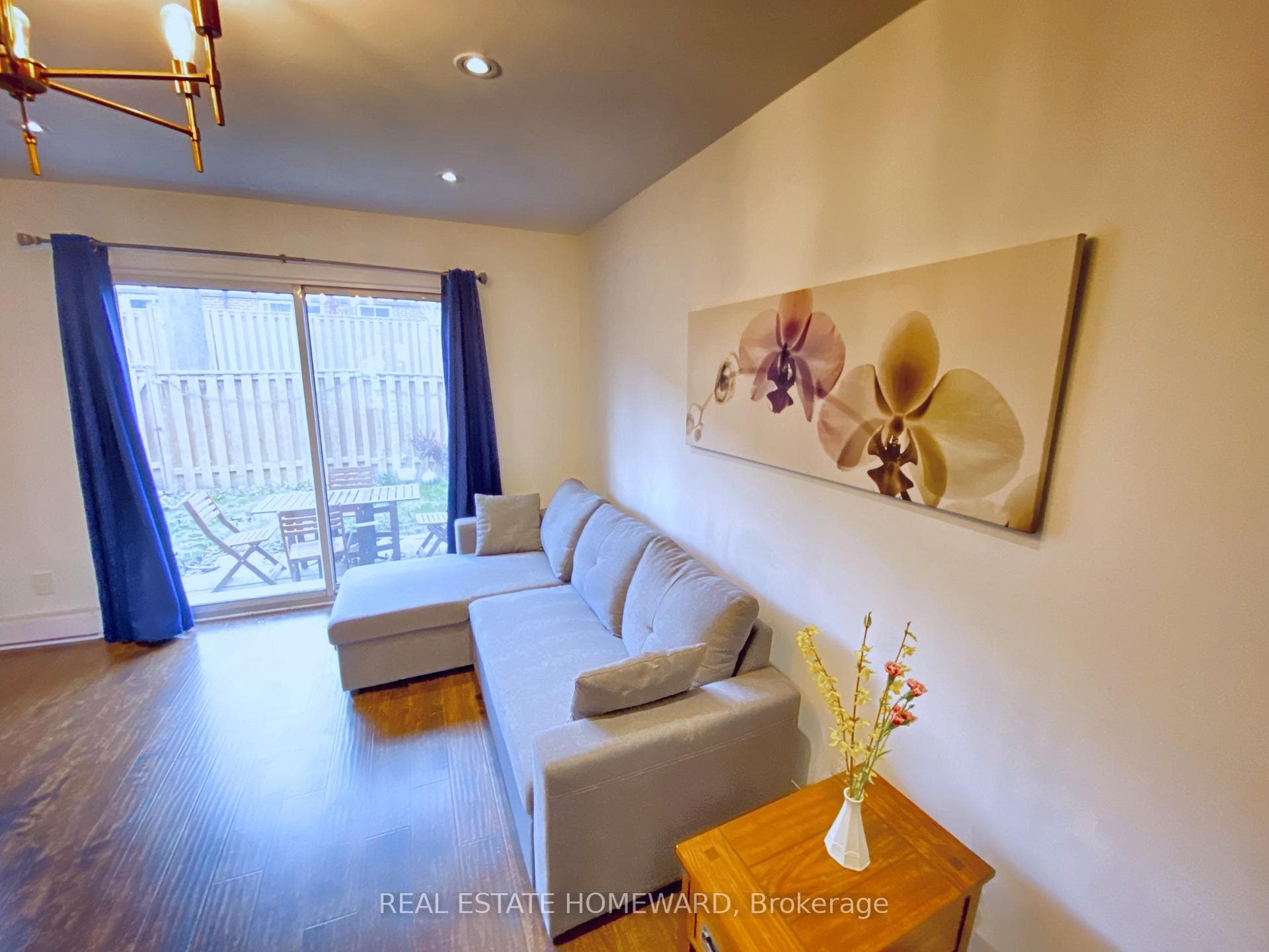 28 Harper Way photo 8