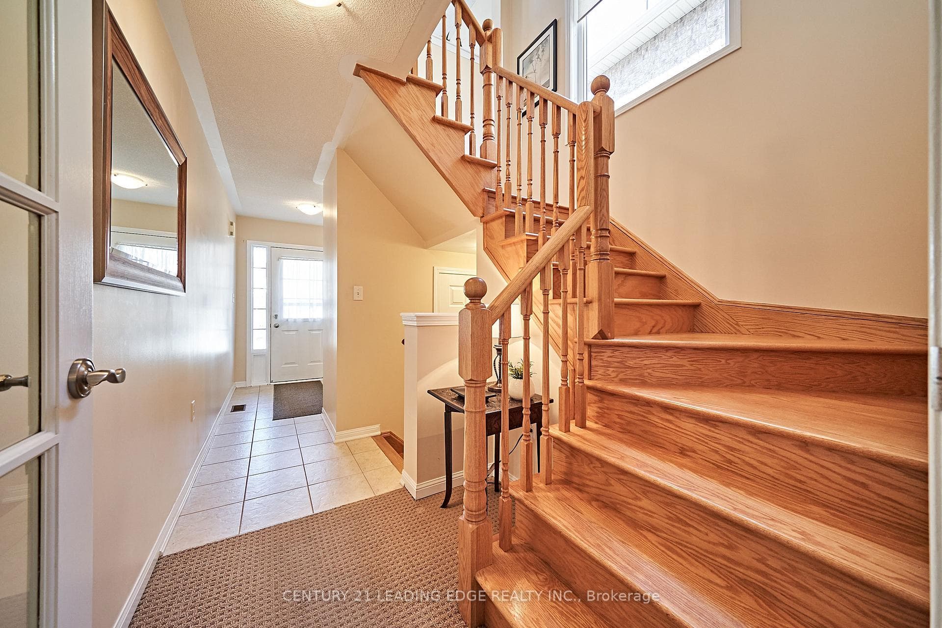 22 Dougherty Crescent photo 8
