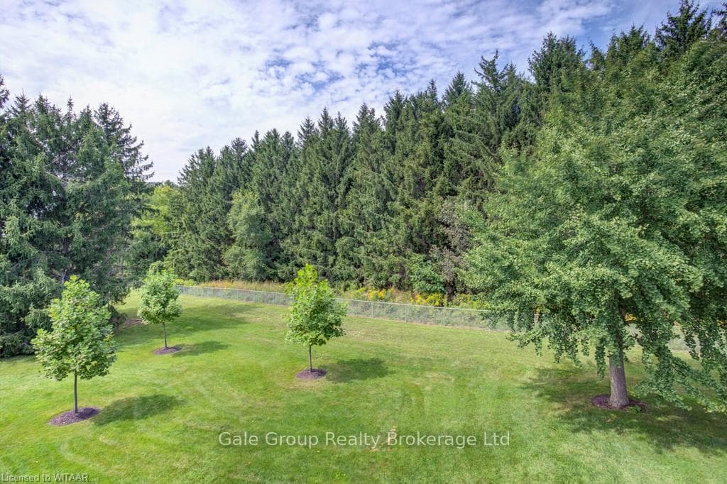 667 LANSDOWNE Avenue photo 36