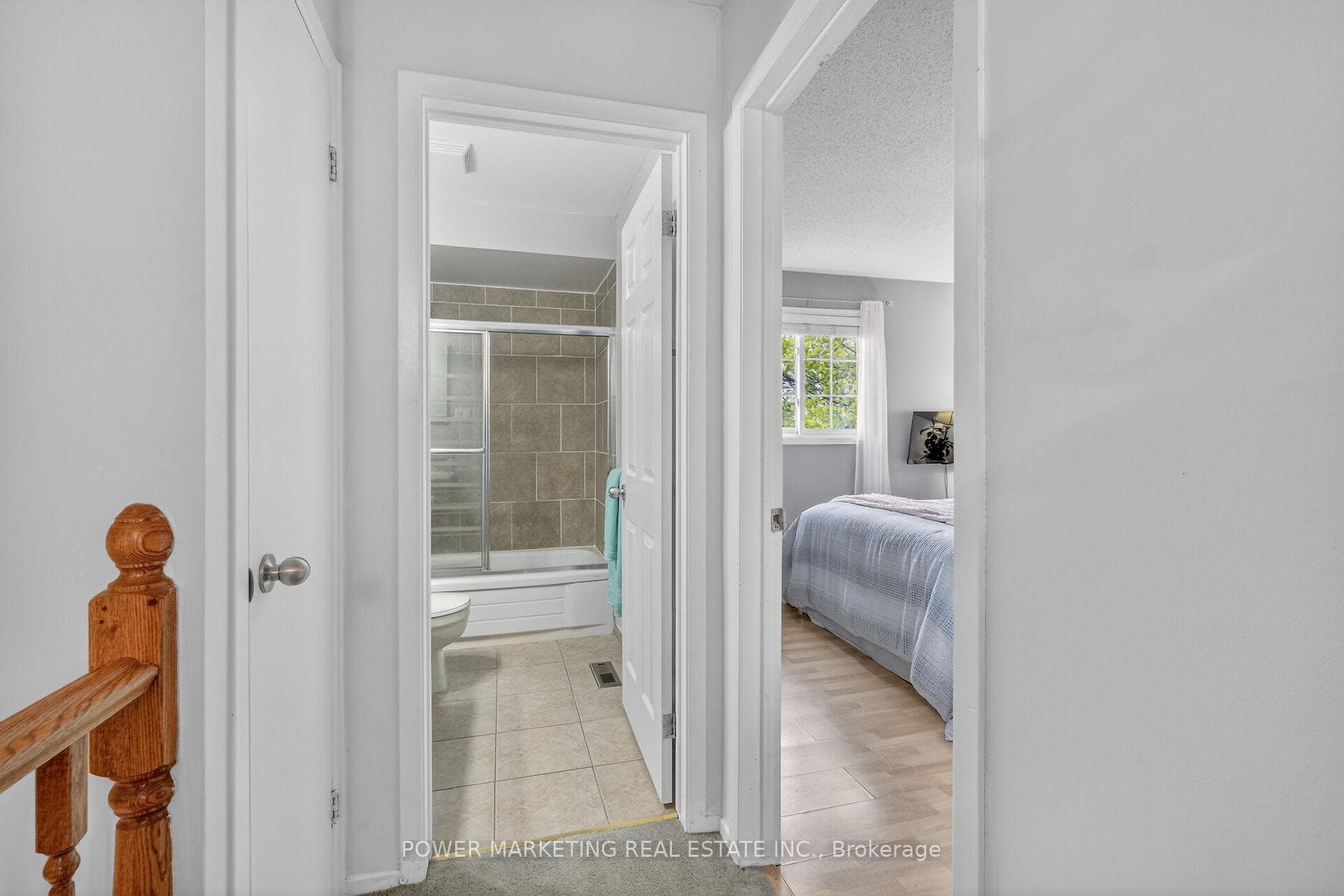 6451 VISENEAU Drive photo 28