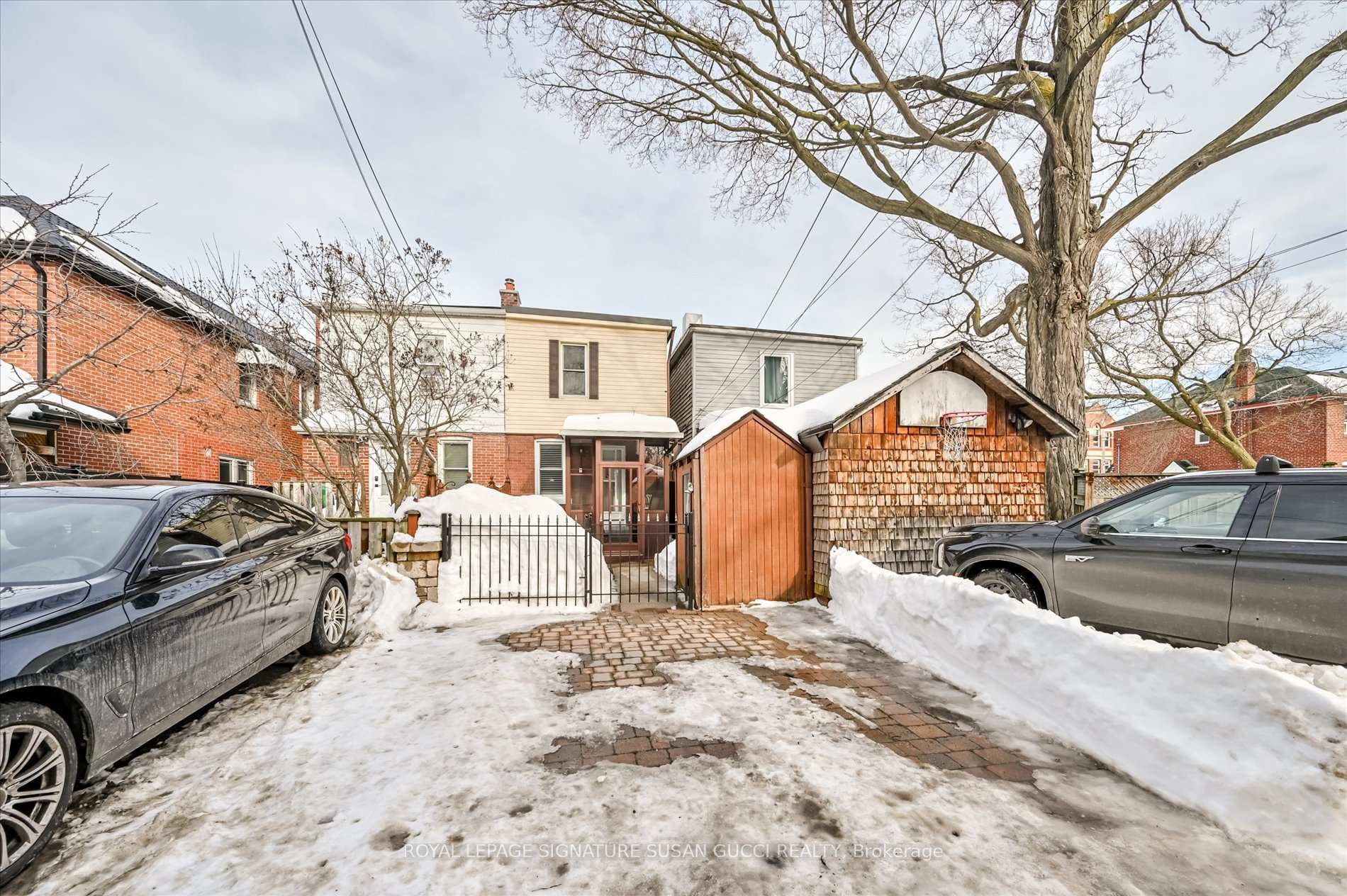 Parking off Kimberly laneway for 1.5 -2 cars