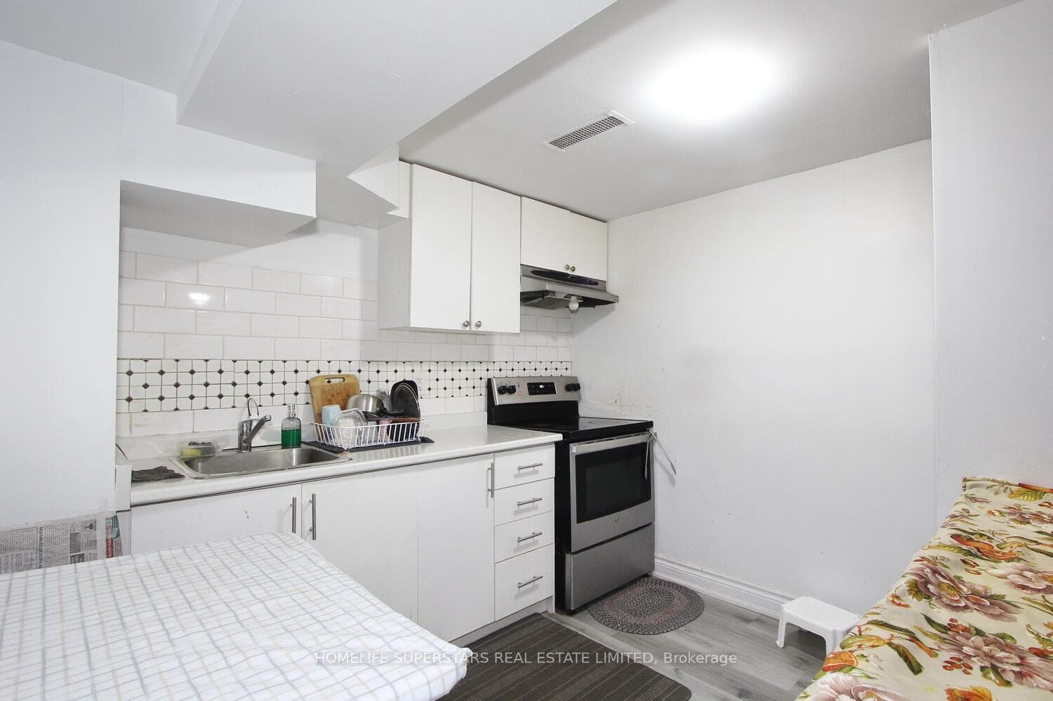 1 Nanport Street photo 31