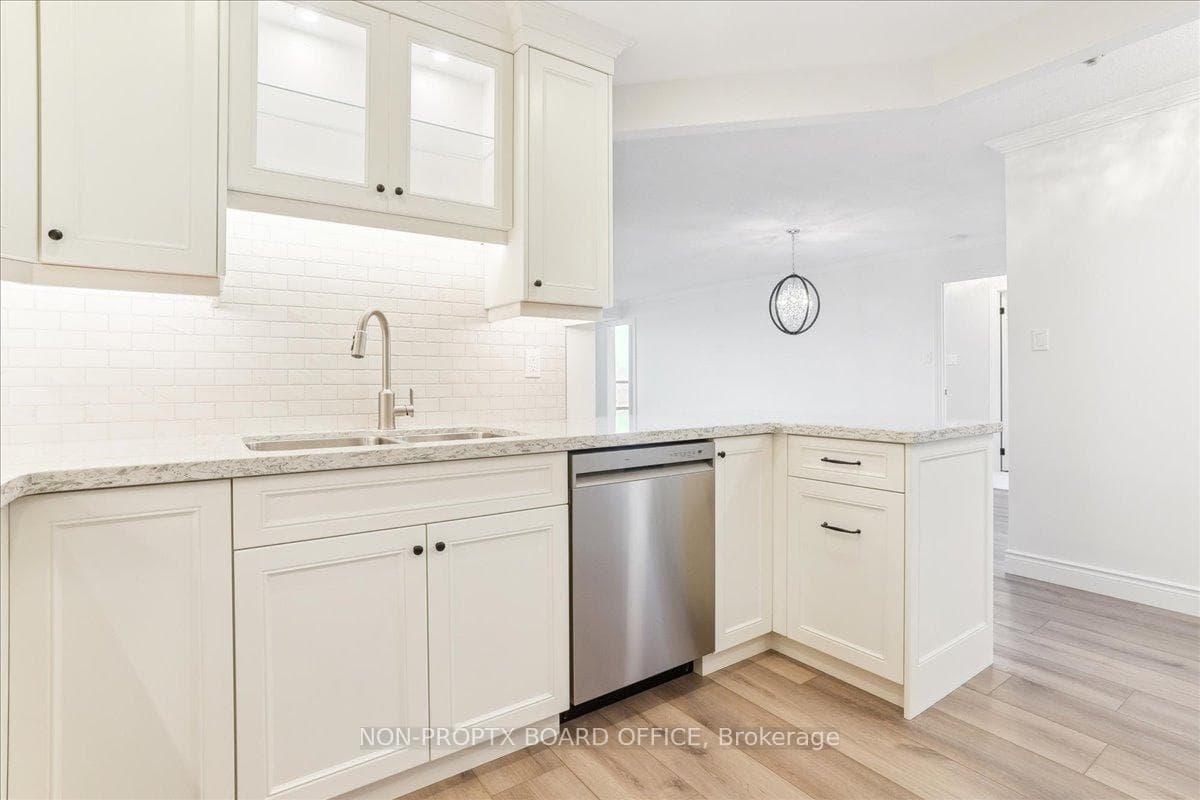5070 Pinedale Avenue Unit 502 photo 20