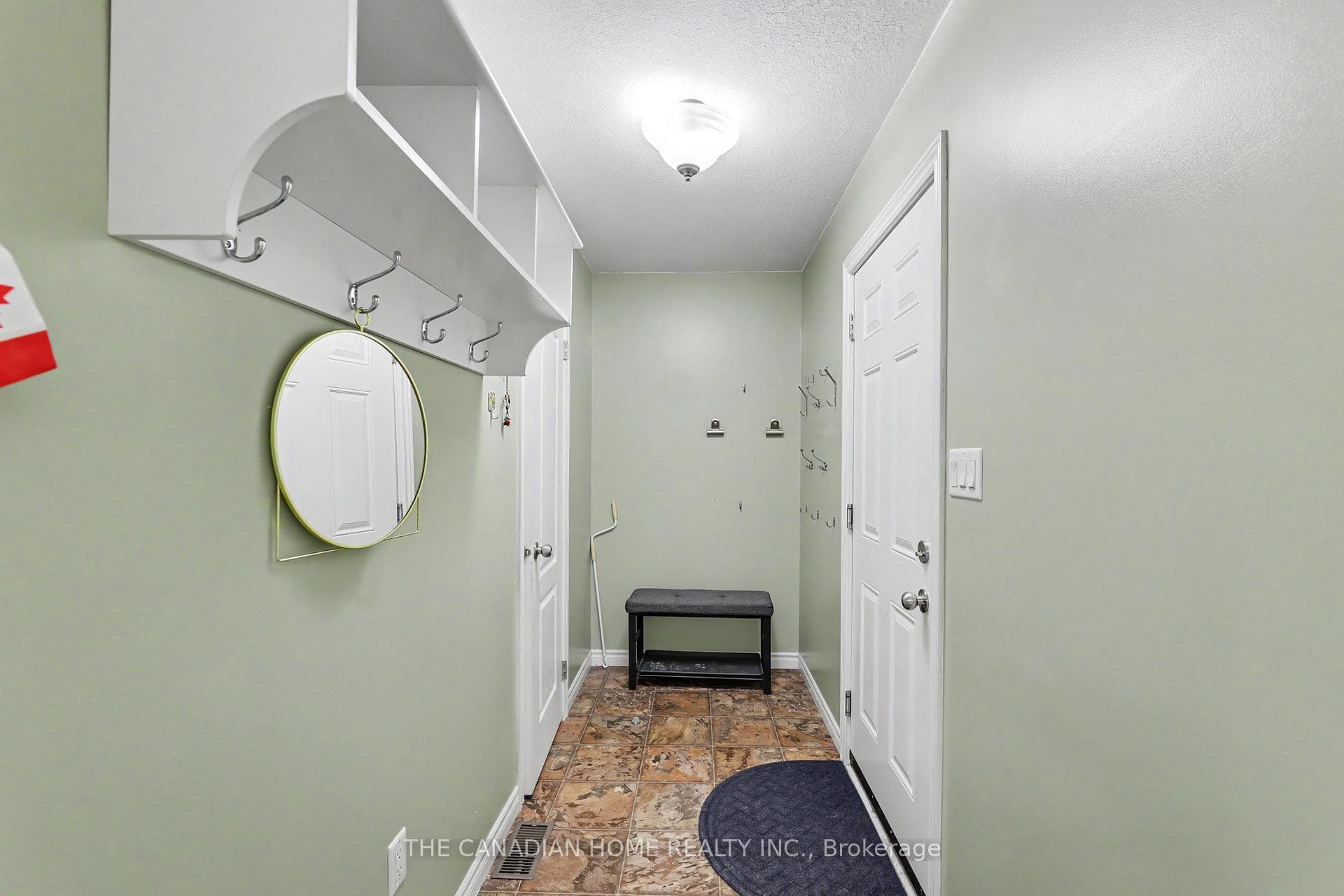 219 PICTON Street photo 8