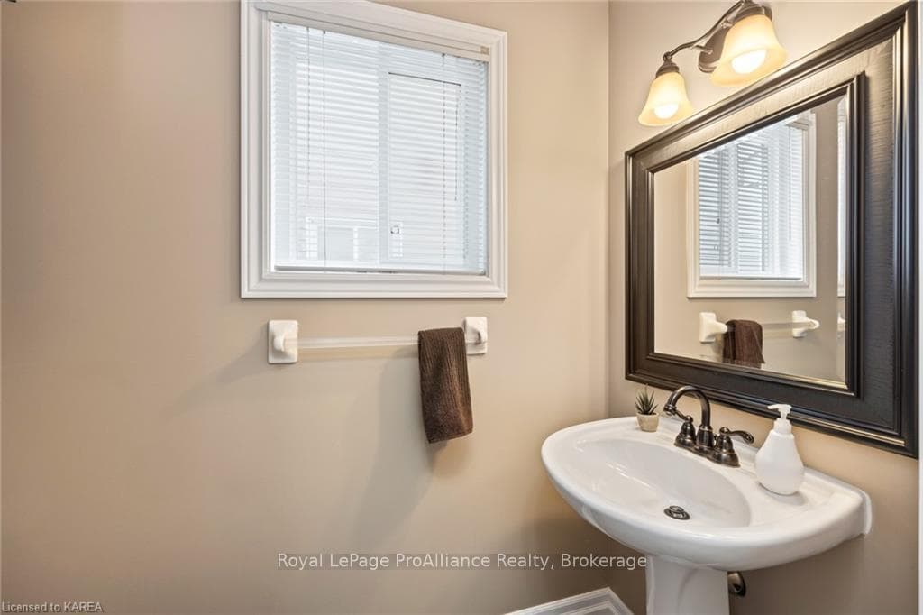 2070 BALANTRAE Circle photo 11