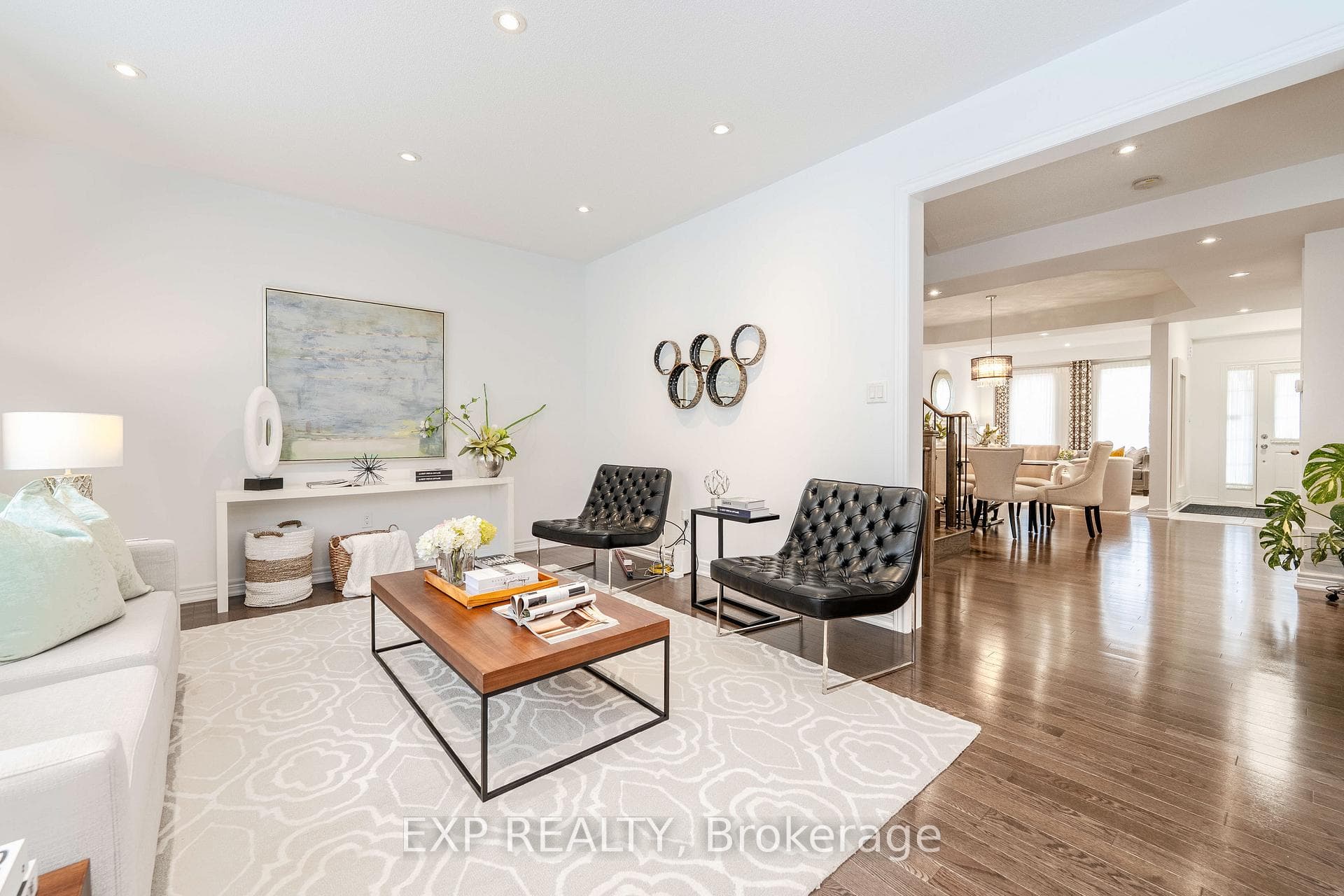 102 Serano Crescent photo 17
