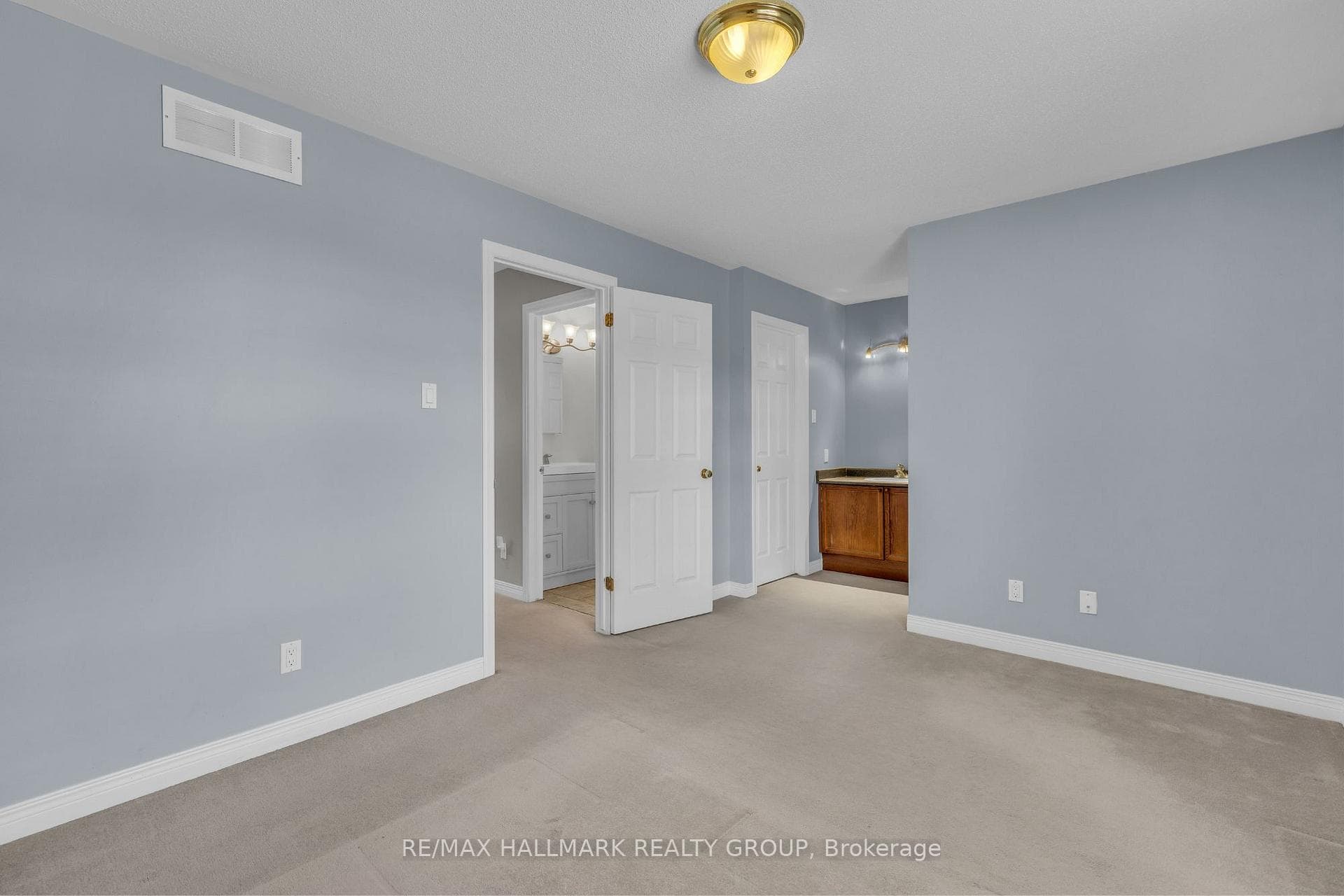 124 Kimberwick Crescent photo 22