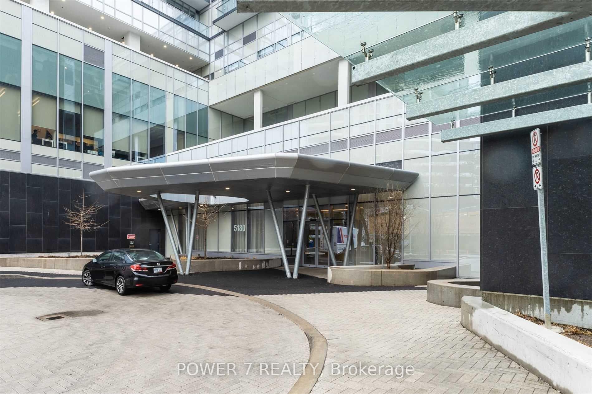5180 Yonge Street Unit 605 photo 2