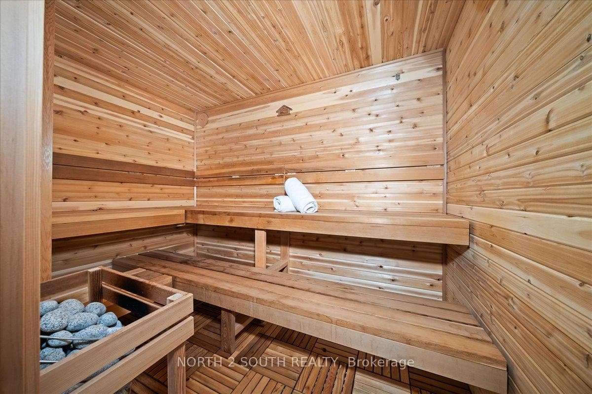 118 Berkely Street photo 45