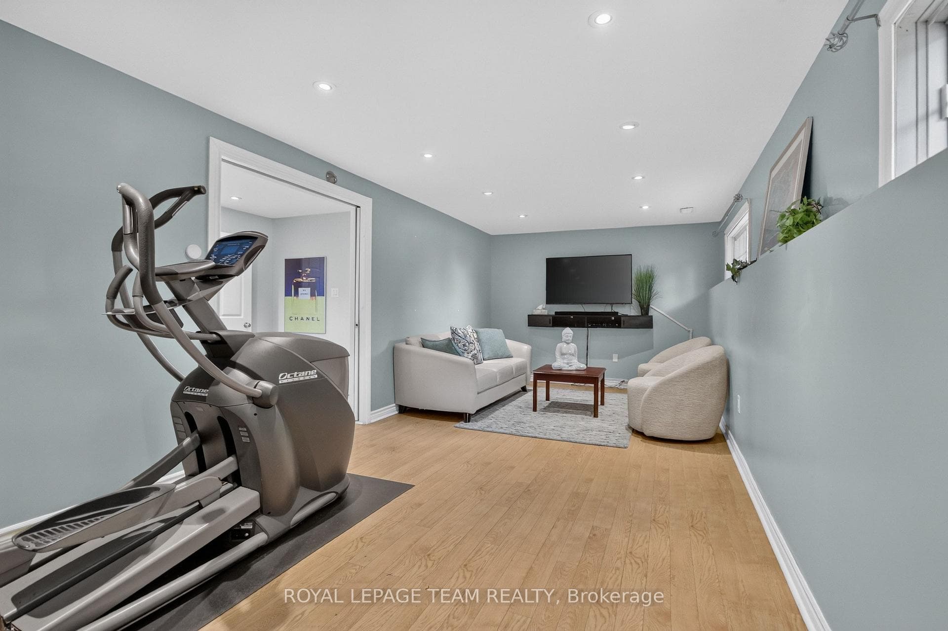 148 CHARLOTTE Street photo 26