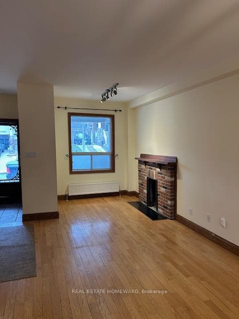 240 Lee Avenue photo 3