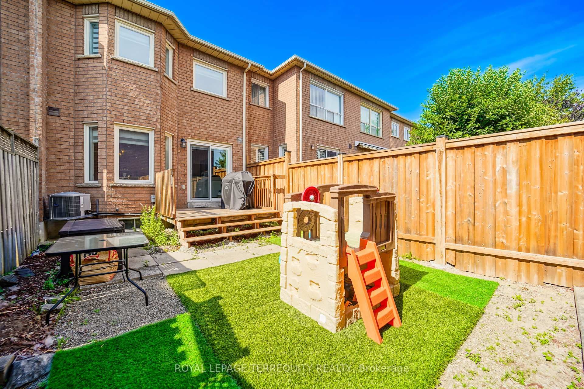 9 Stonebriar Drive photo 39